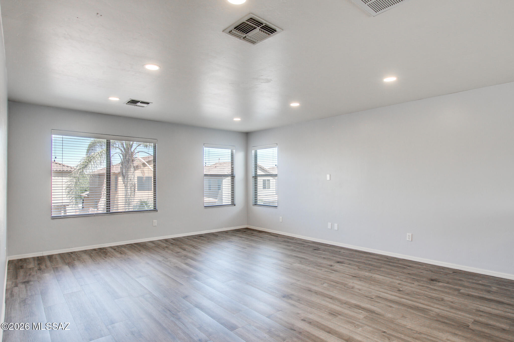 694 W Amber Sun Drive