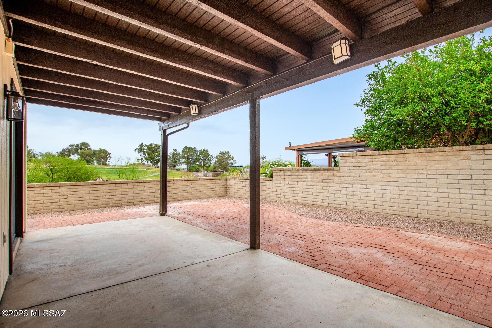 750 W Camino Iturbide