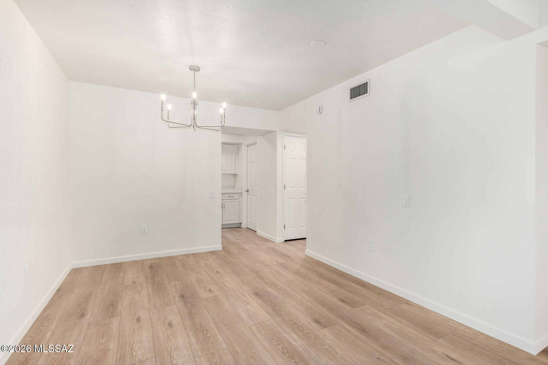 750 W Camino Iturbide