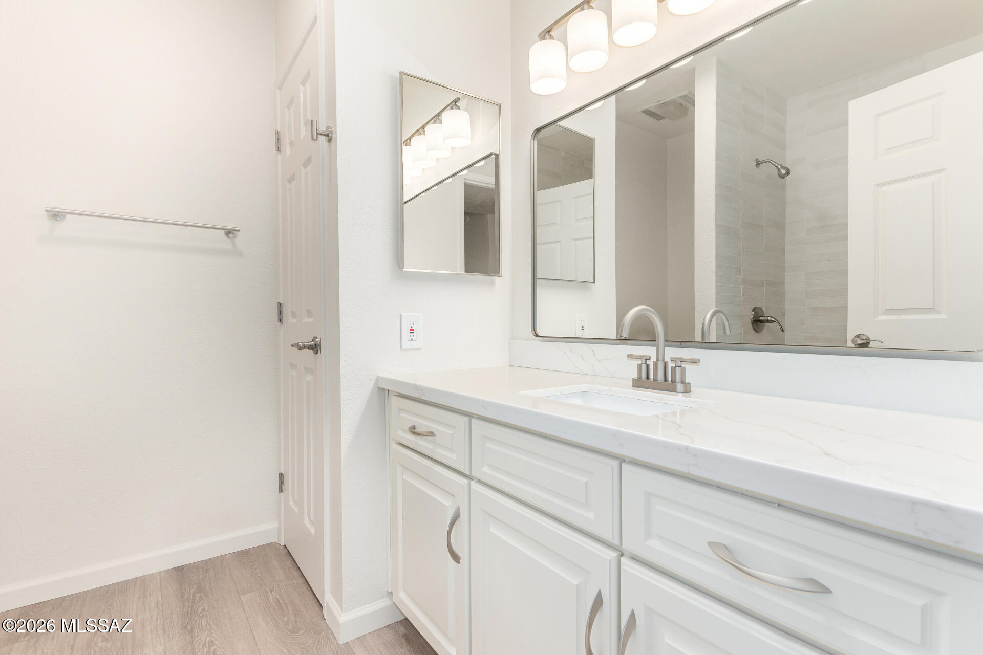 750 W Camino Iturbide