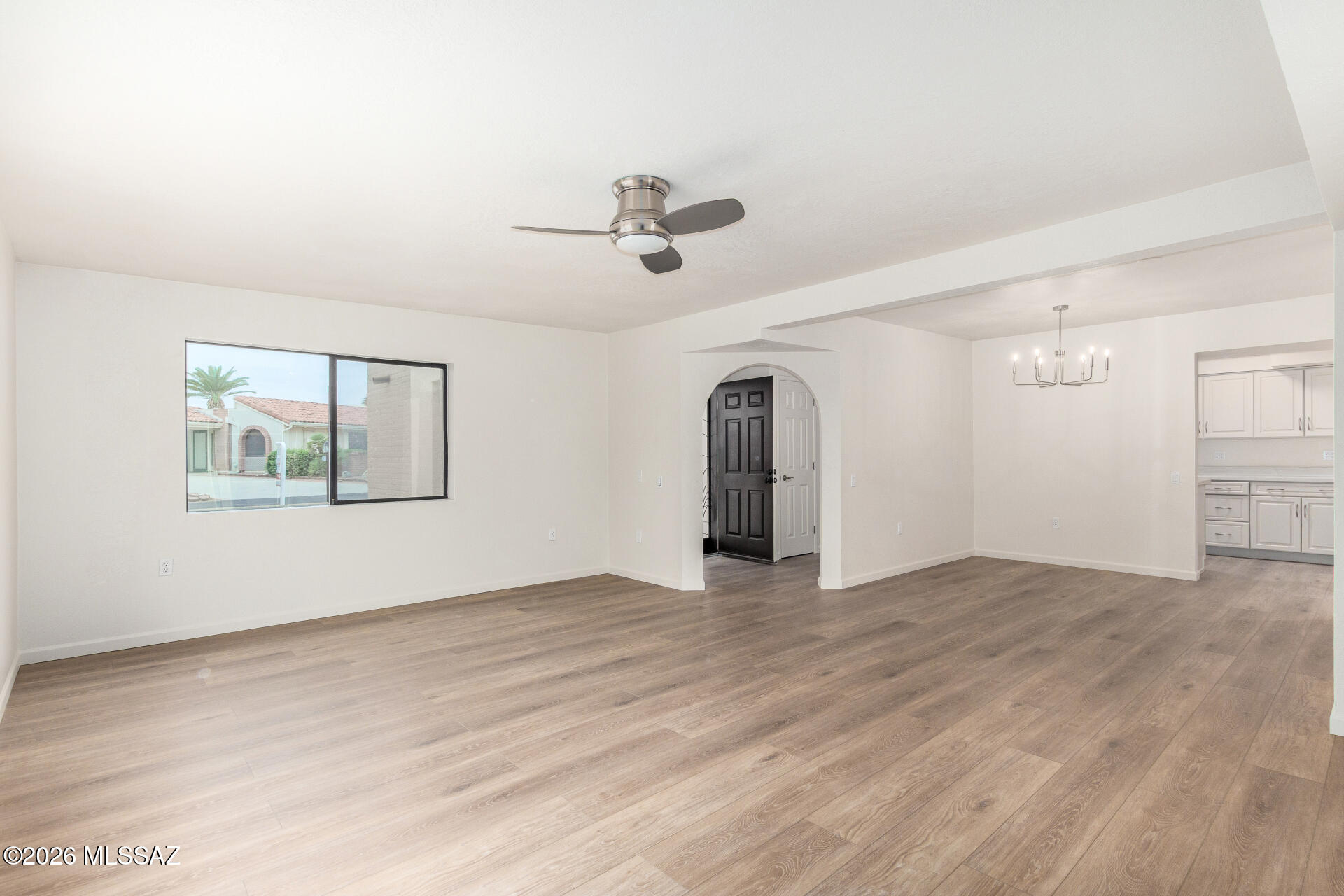 750 W Camino Iturbide