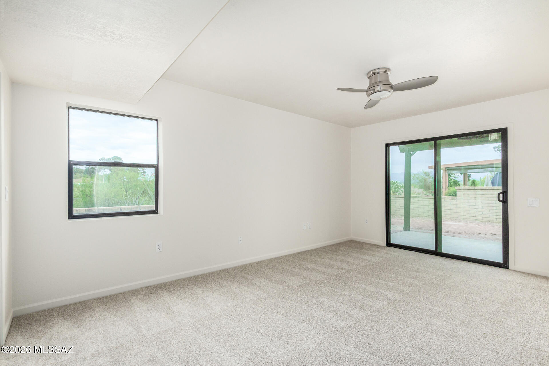 750 W Camino Iturbide