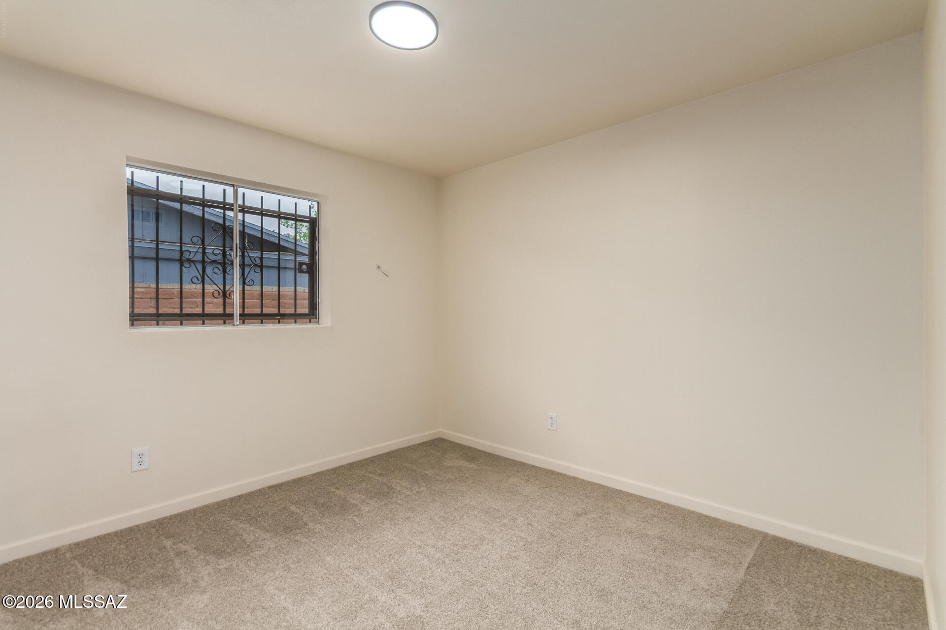 5174 Mountain Avenue