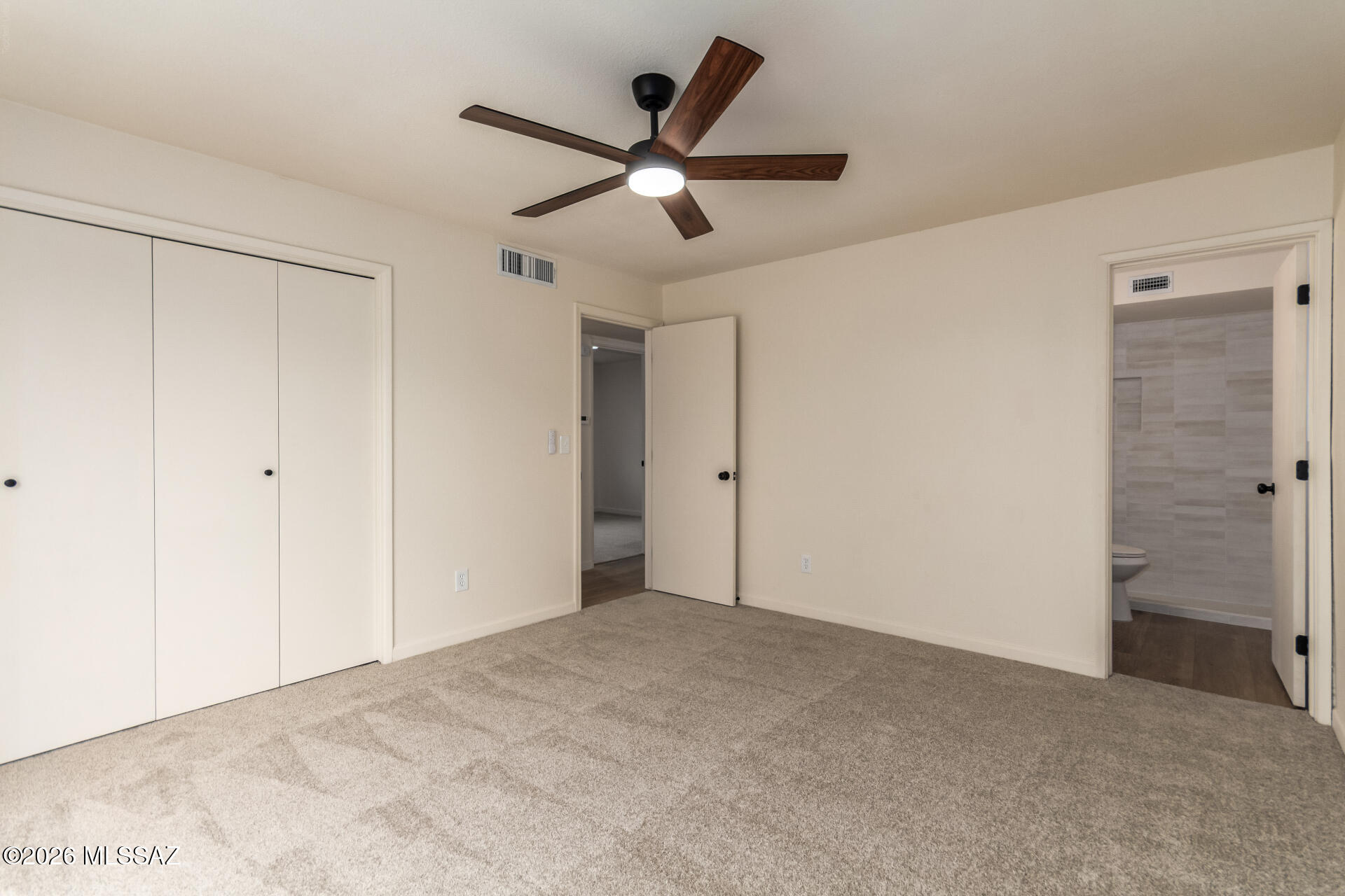 5174 Mountain Avenue