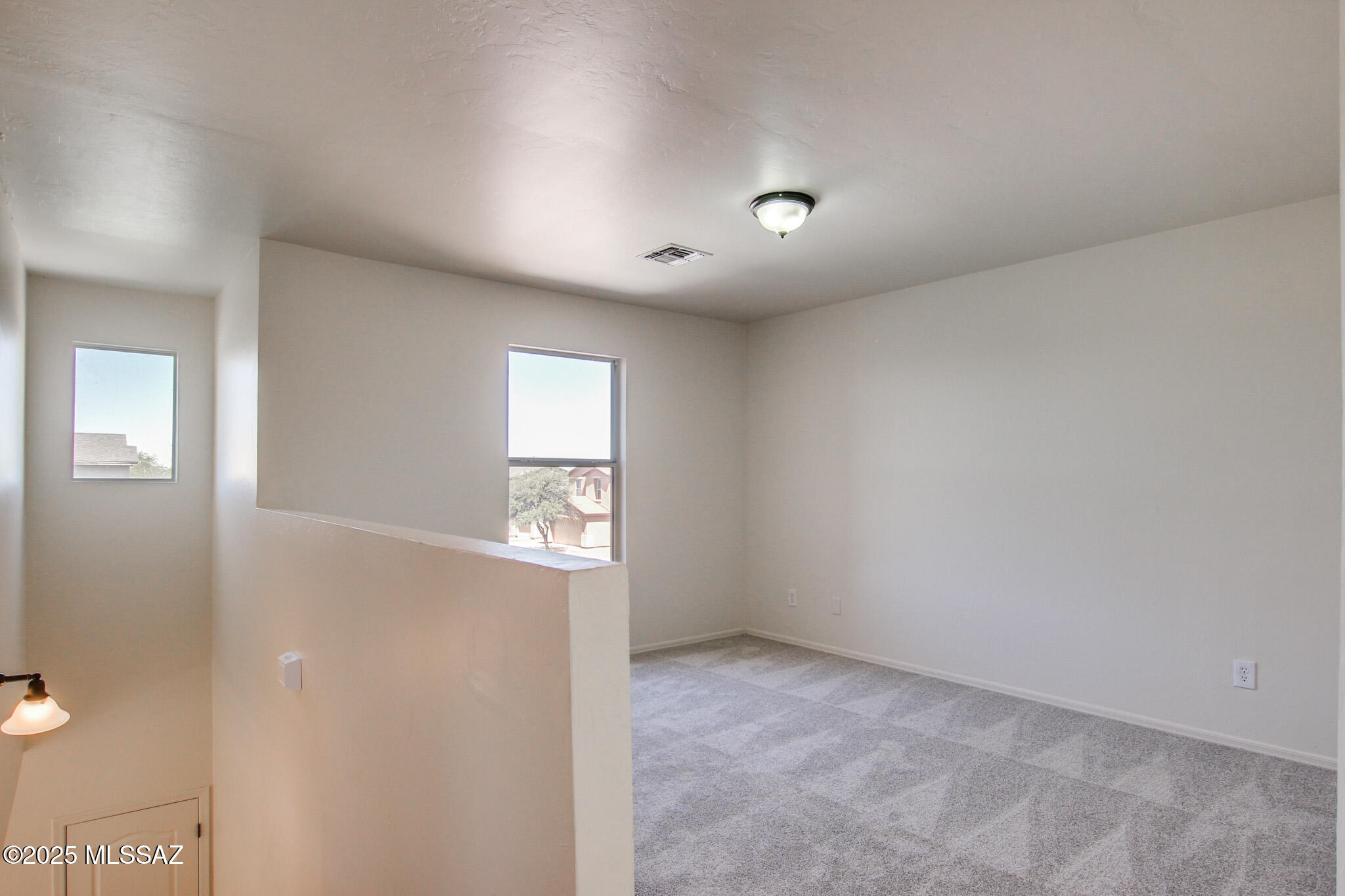 6257 E Stonechat Drive