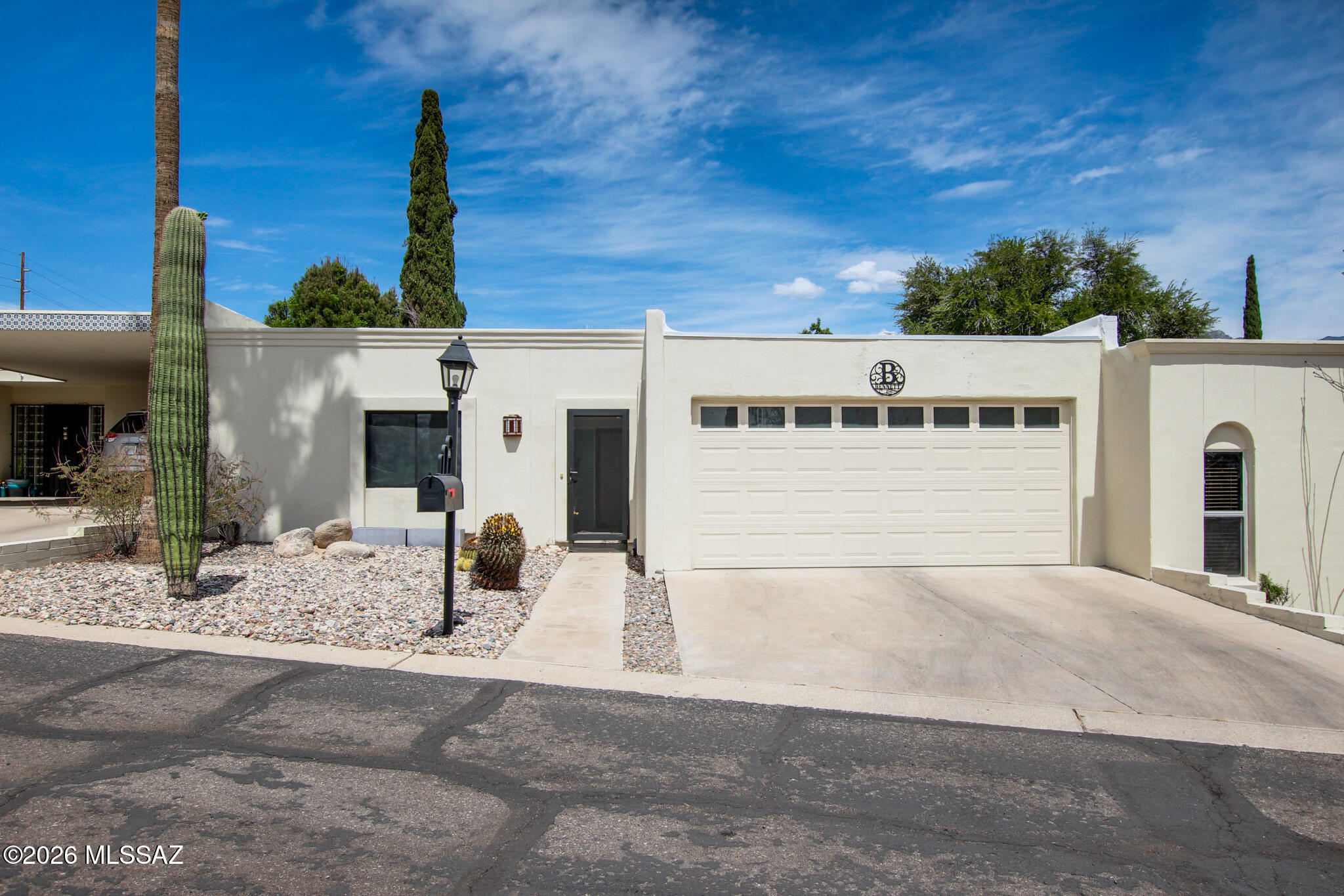 6100 N Oracle Road 19