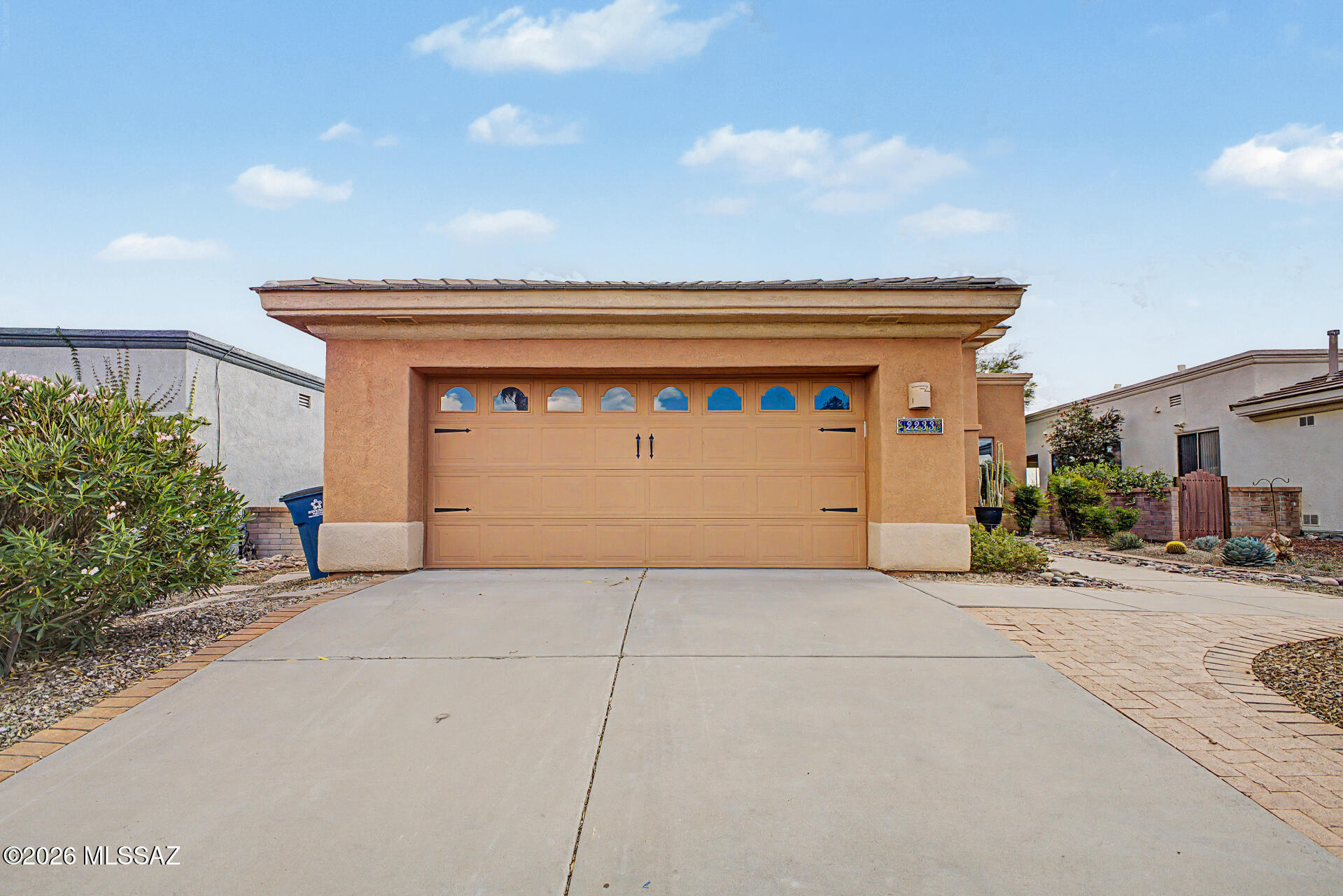 2233 W Gramercy Drive