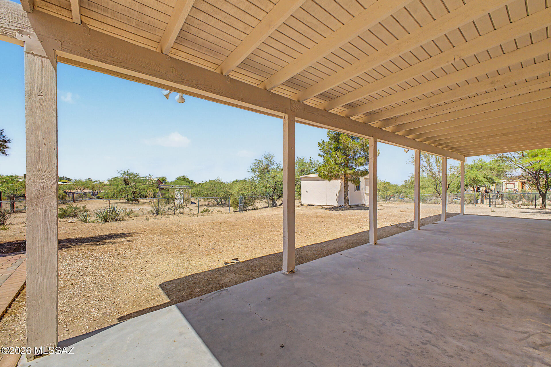 681 N Calle Rinconado