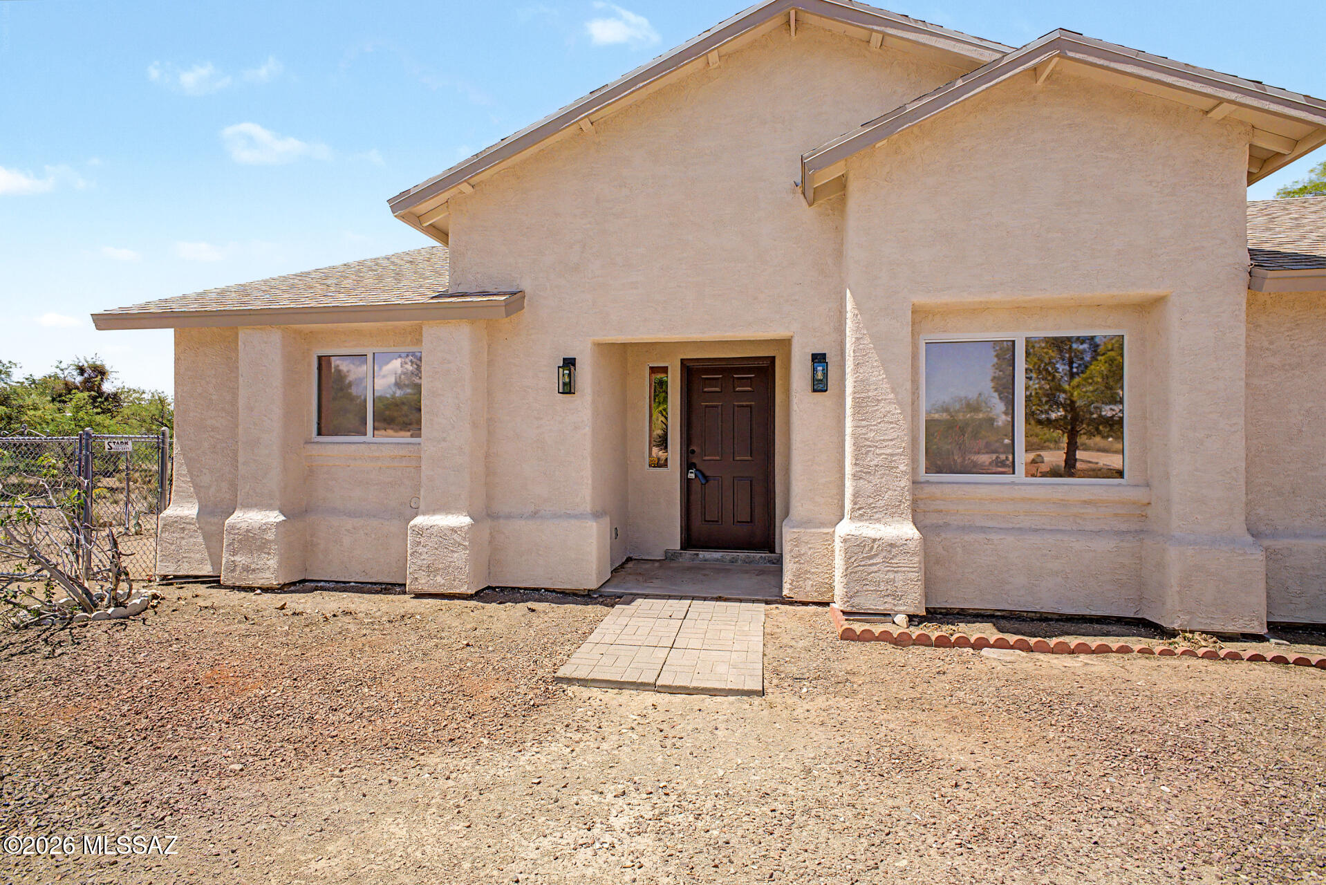 681 N Calle Rinconado