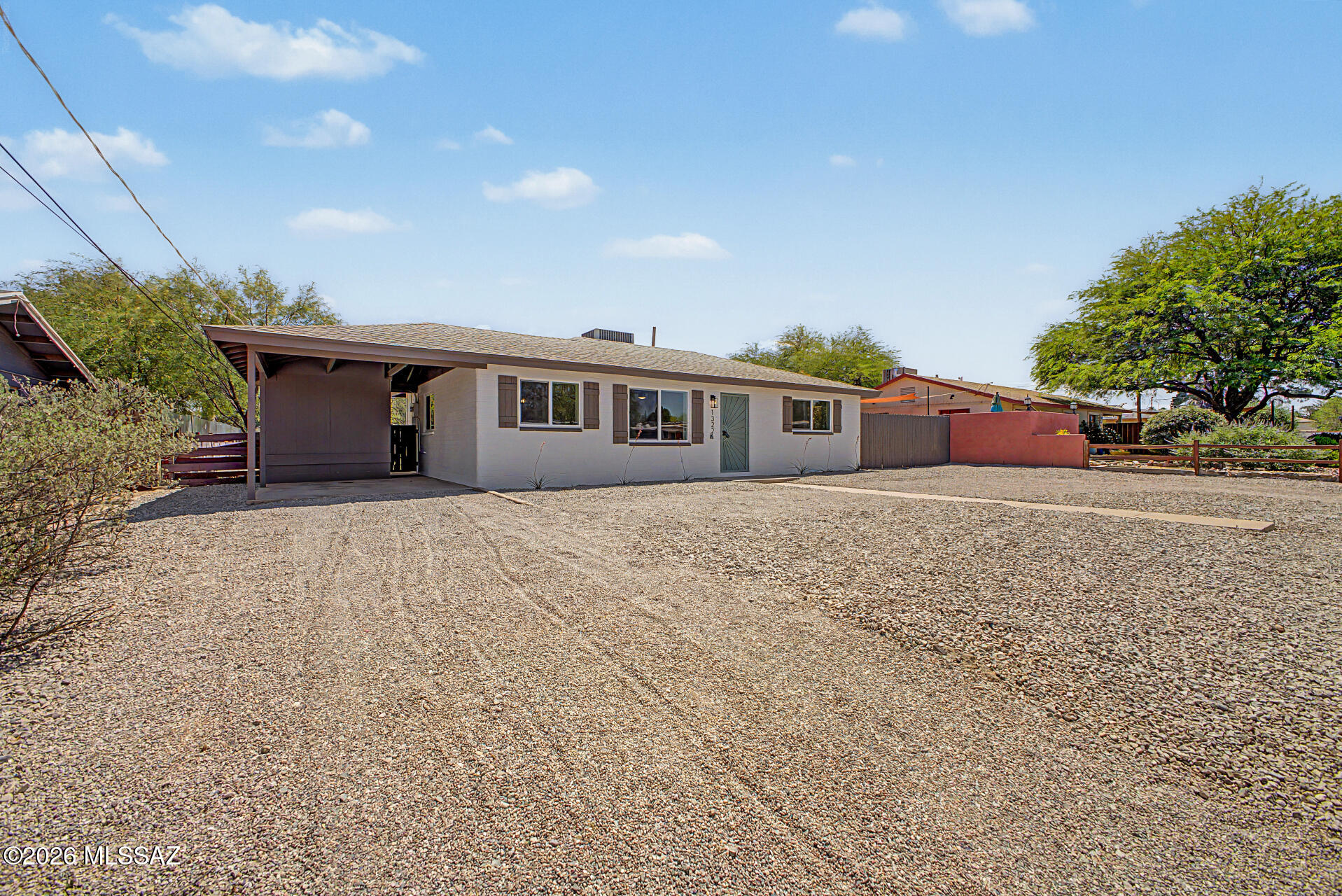1322 N Rosemont Boulevard
