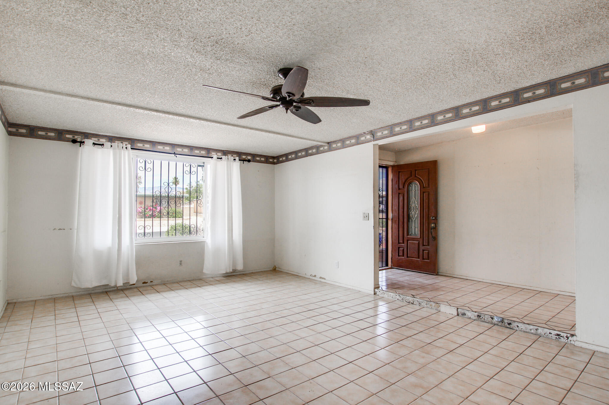 9352 E Palm Tree Drive