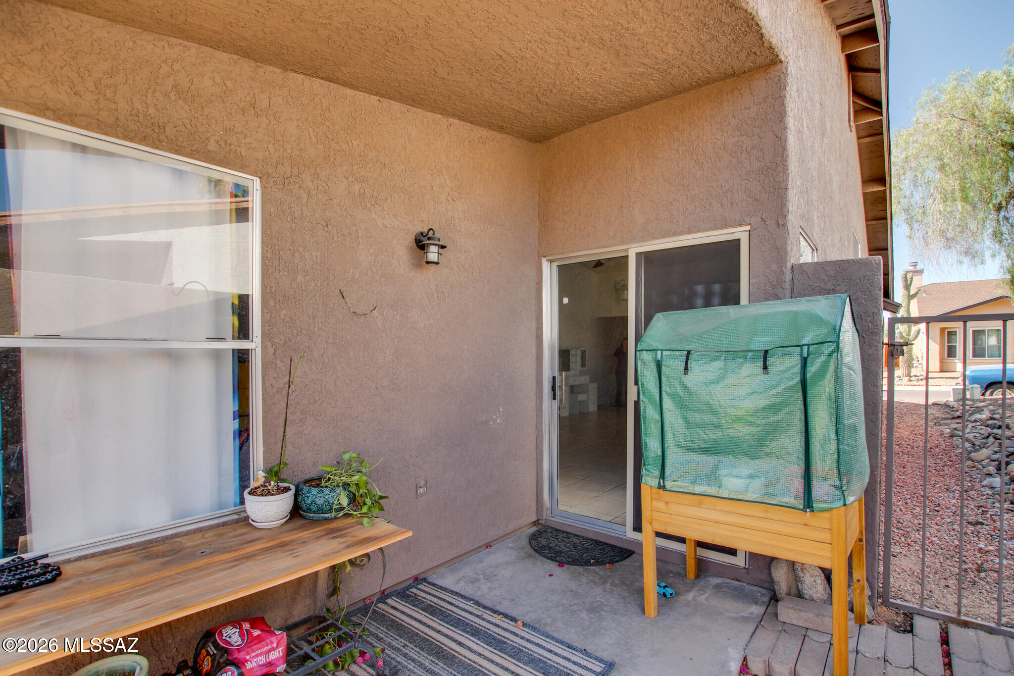 4697 W Globeberry Street