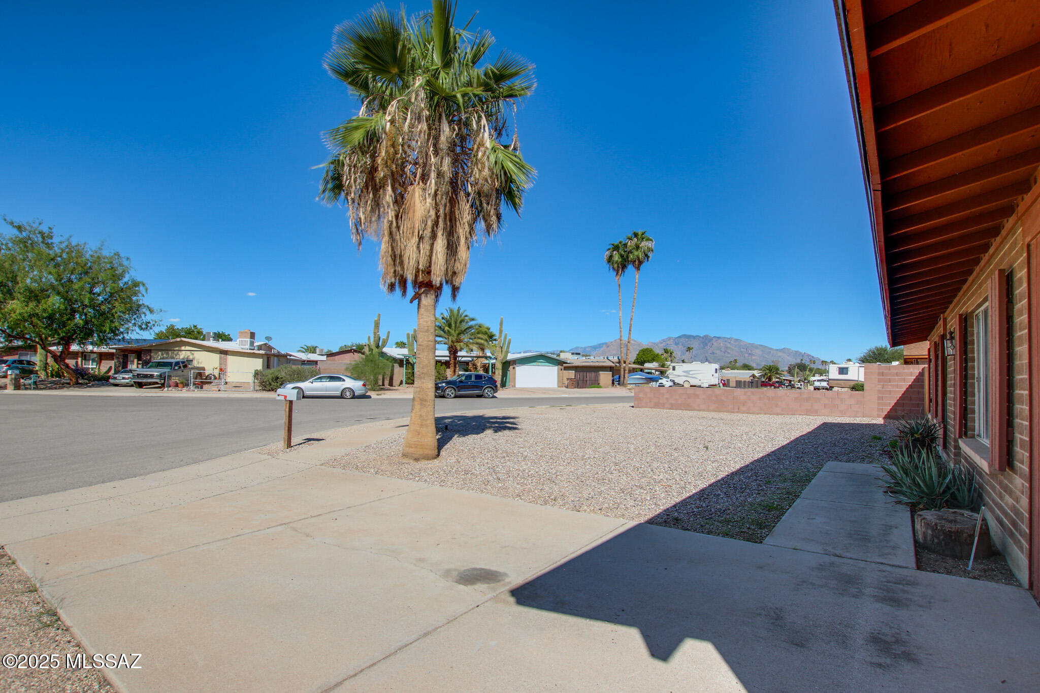 3725 W Brambly Drive