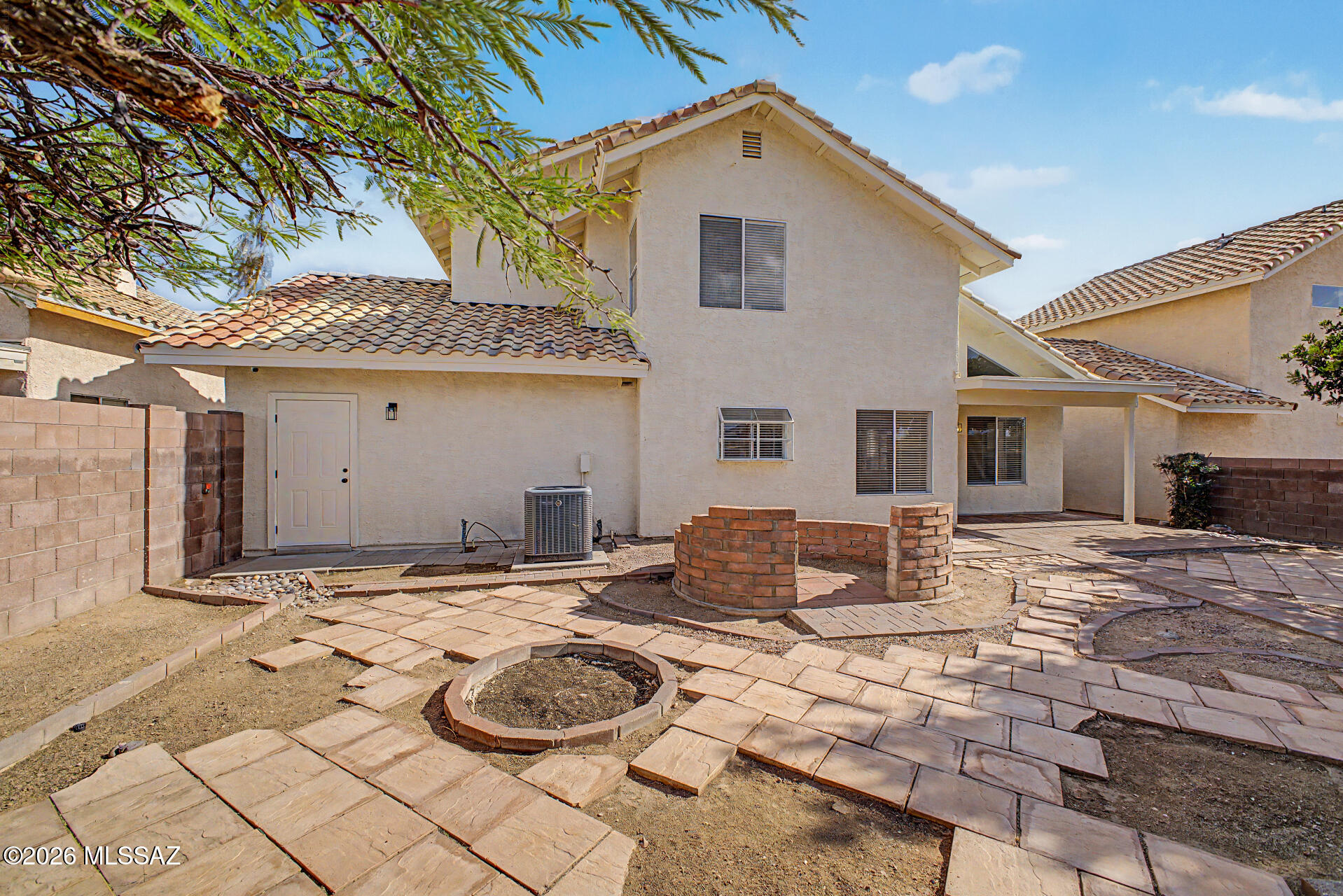 3712 W Butterfly Lane