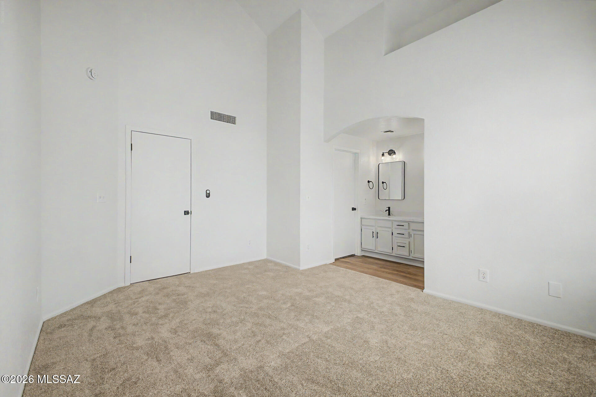 3712 W Butterfly Lane