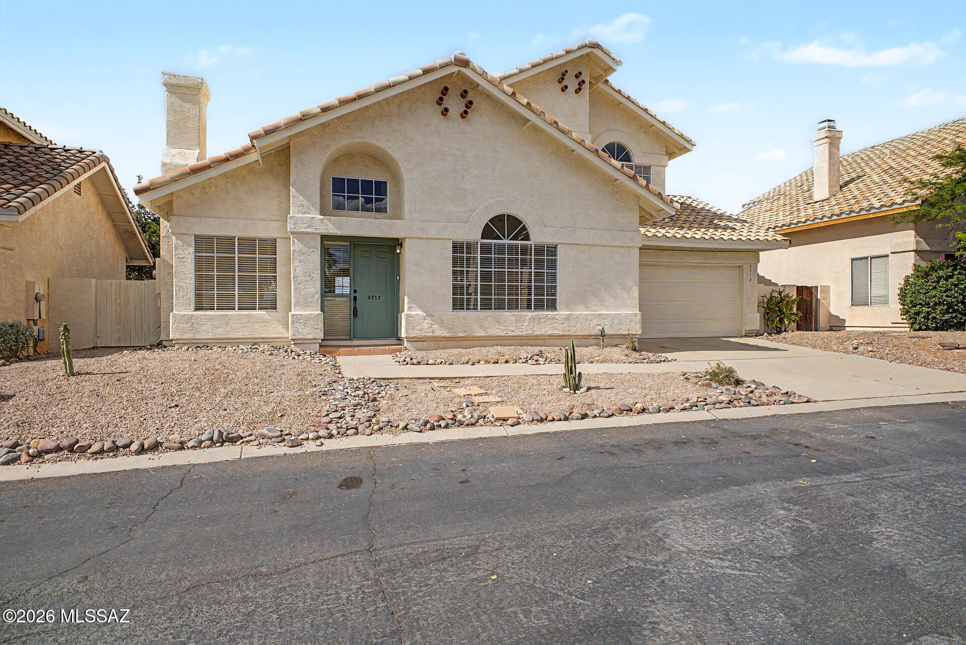 3712 W Butterfly Lane