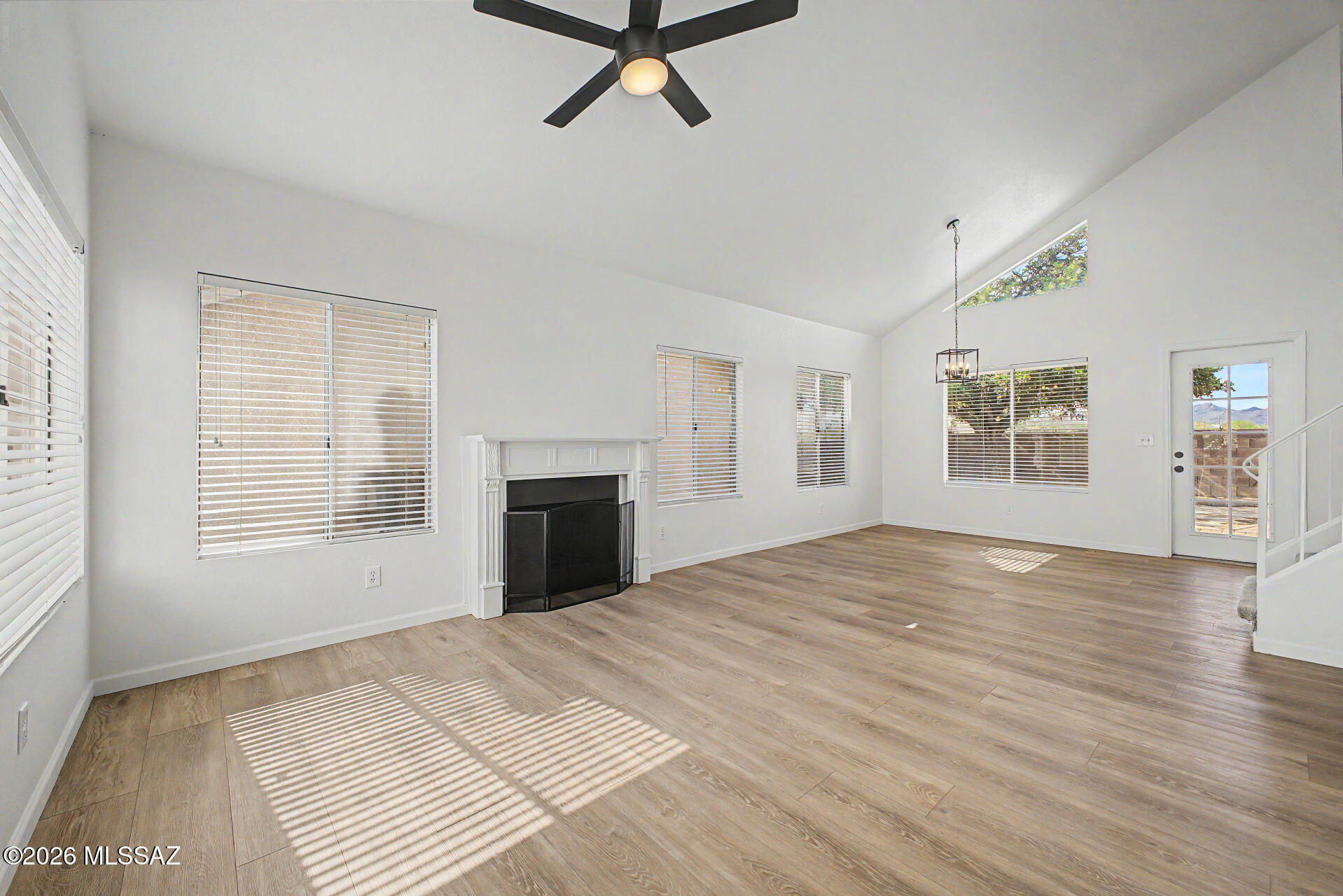 3712 W Butterfly Lane