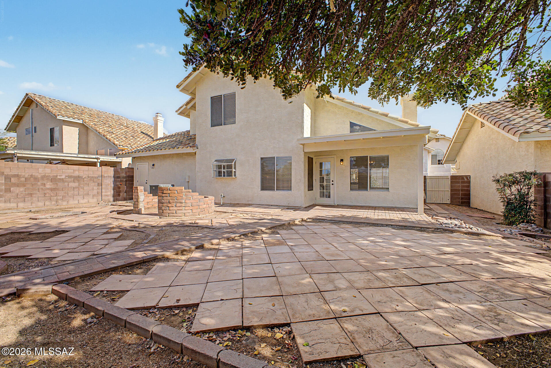 3712 W Butterfly Lane