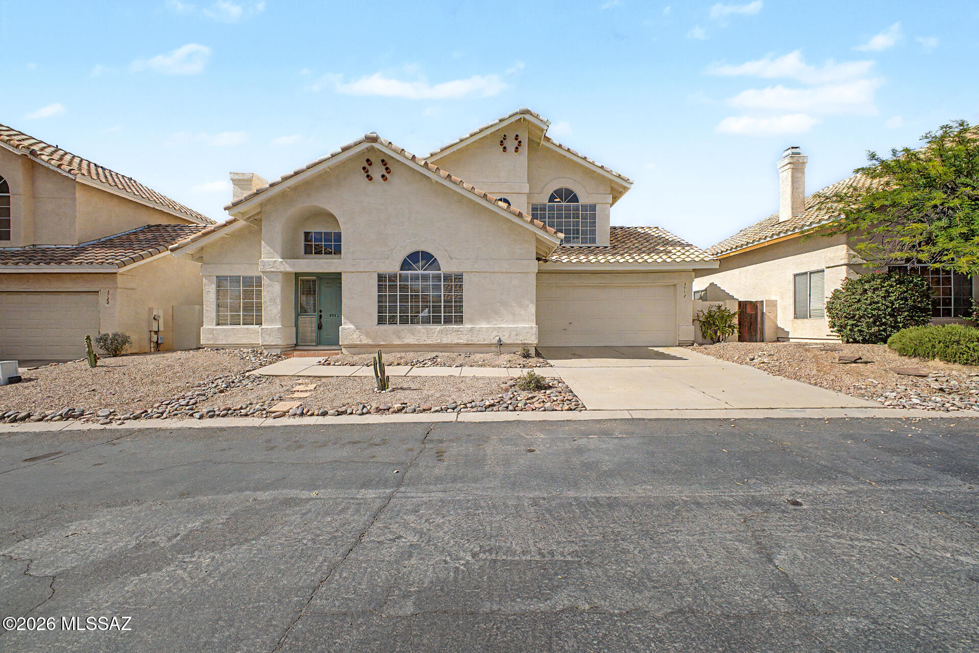 3712 W Butterfly Lane