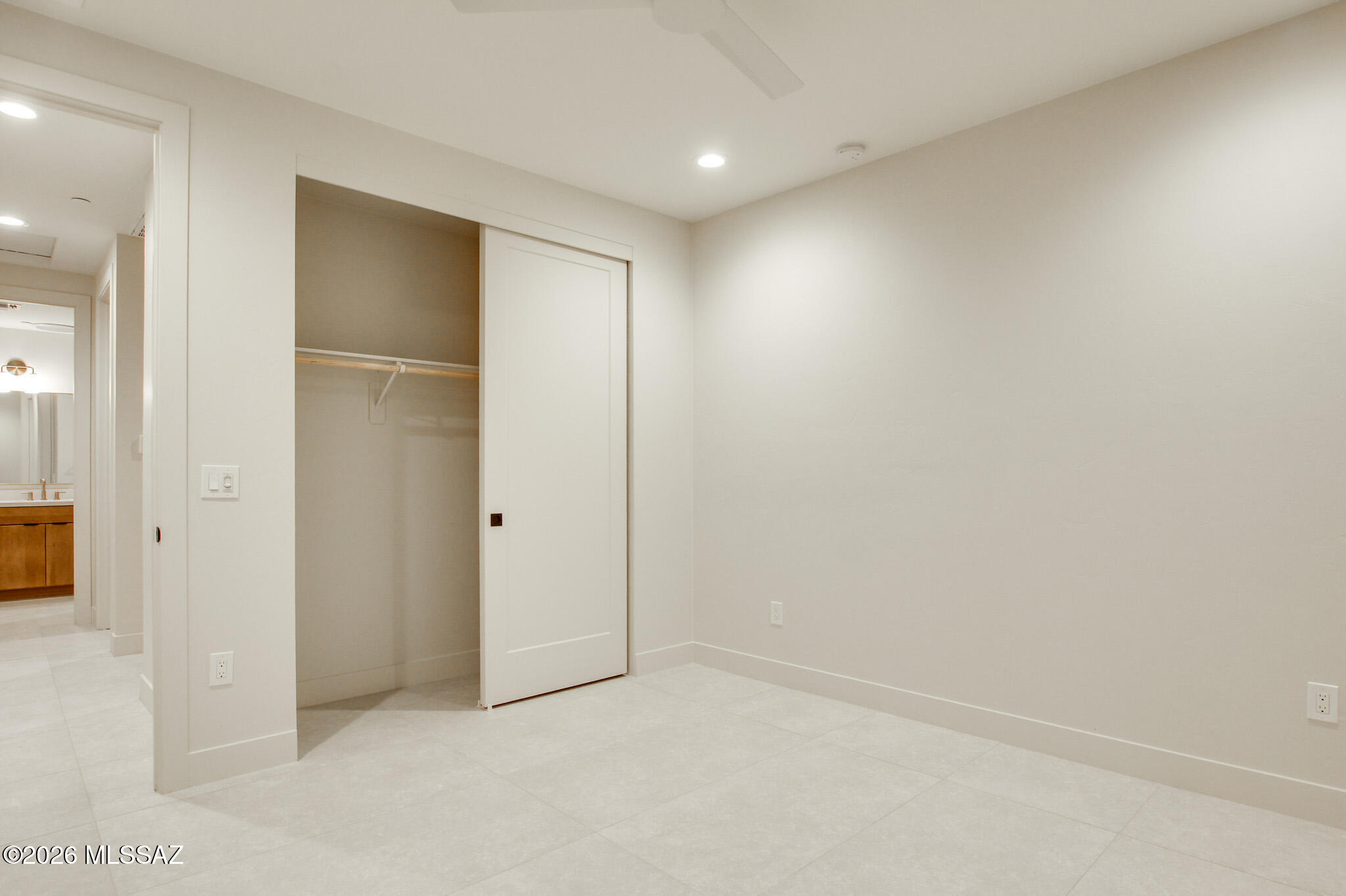2769 W Black Cloud Court