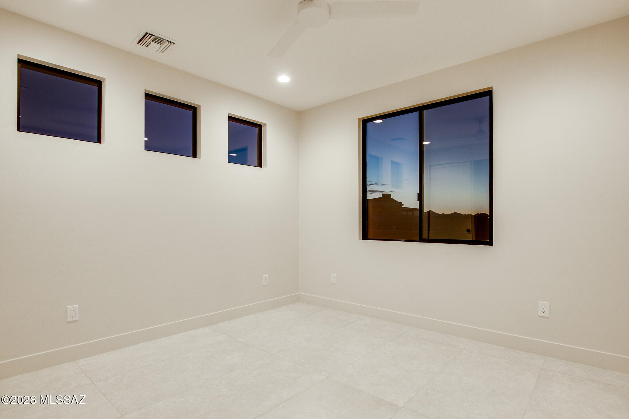 2769 W Black Cloud Court