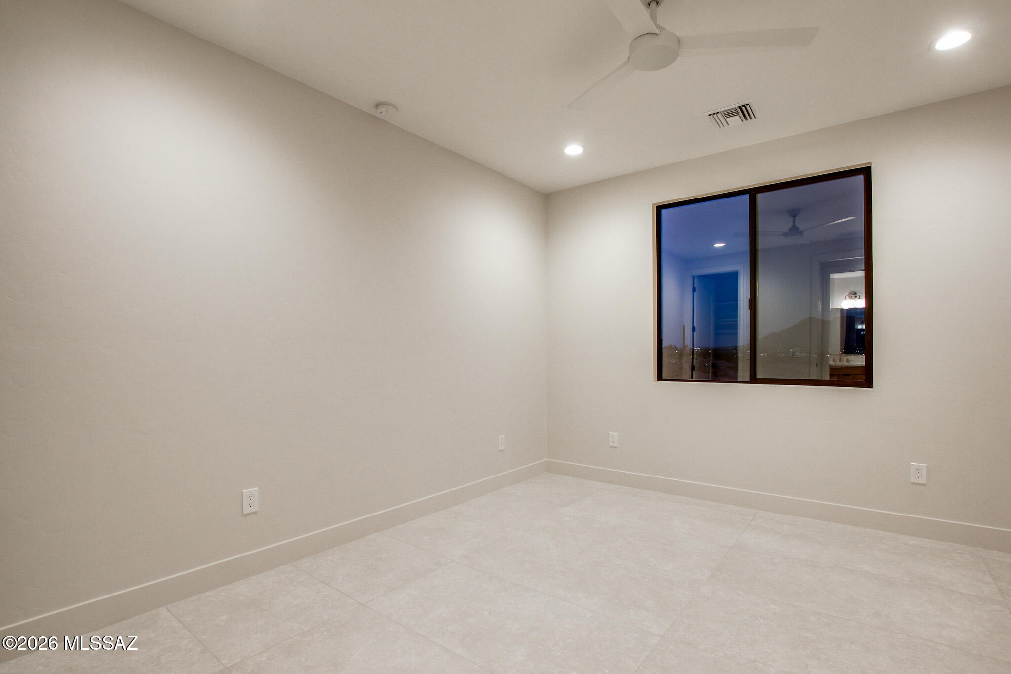 2769 W Black Cloud Court