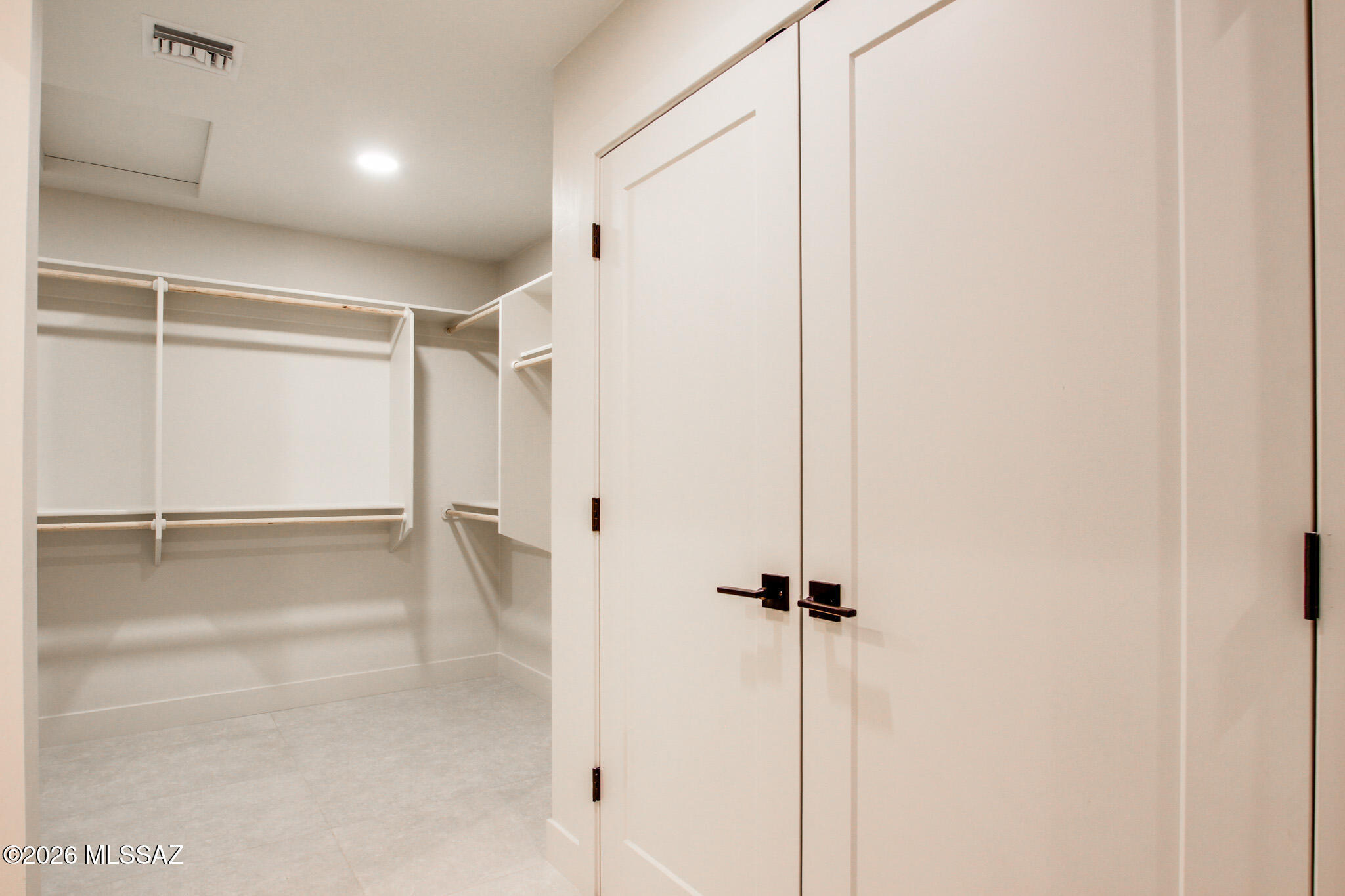 2769 W Black Cloud Court