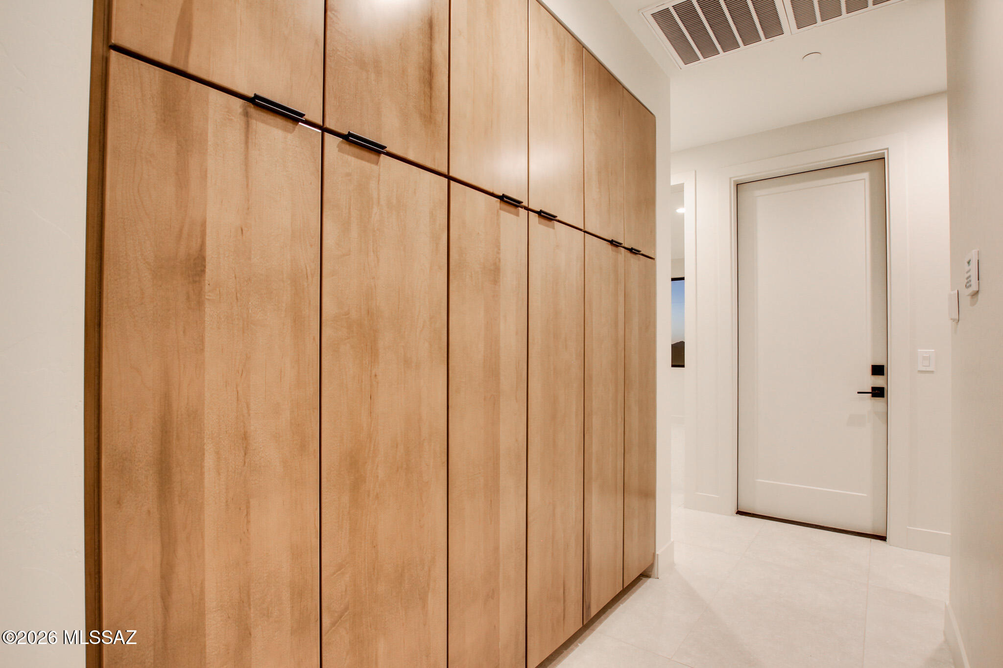 2769 W Black Cloud Court