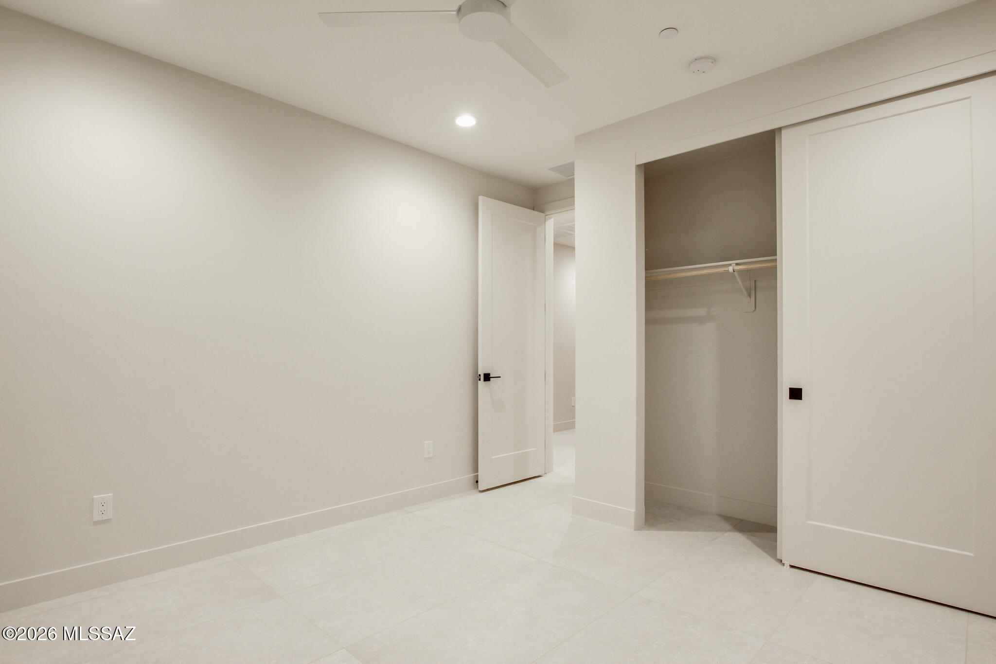 2769 W Black Cloud Court