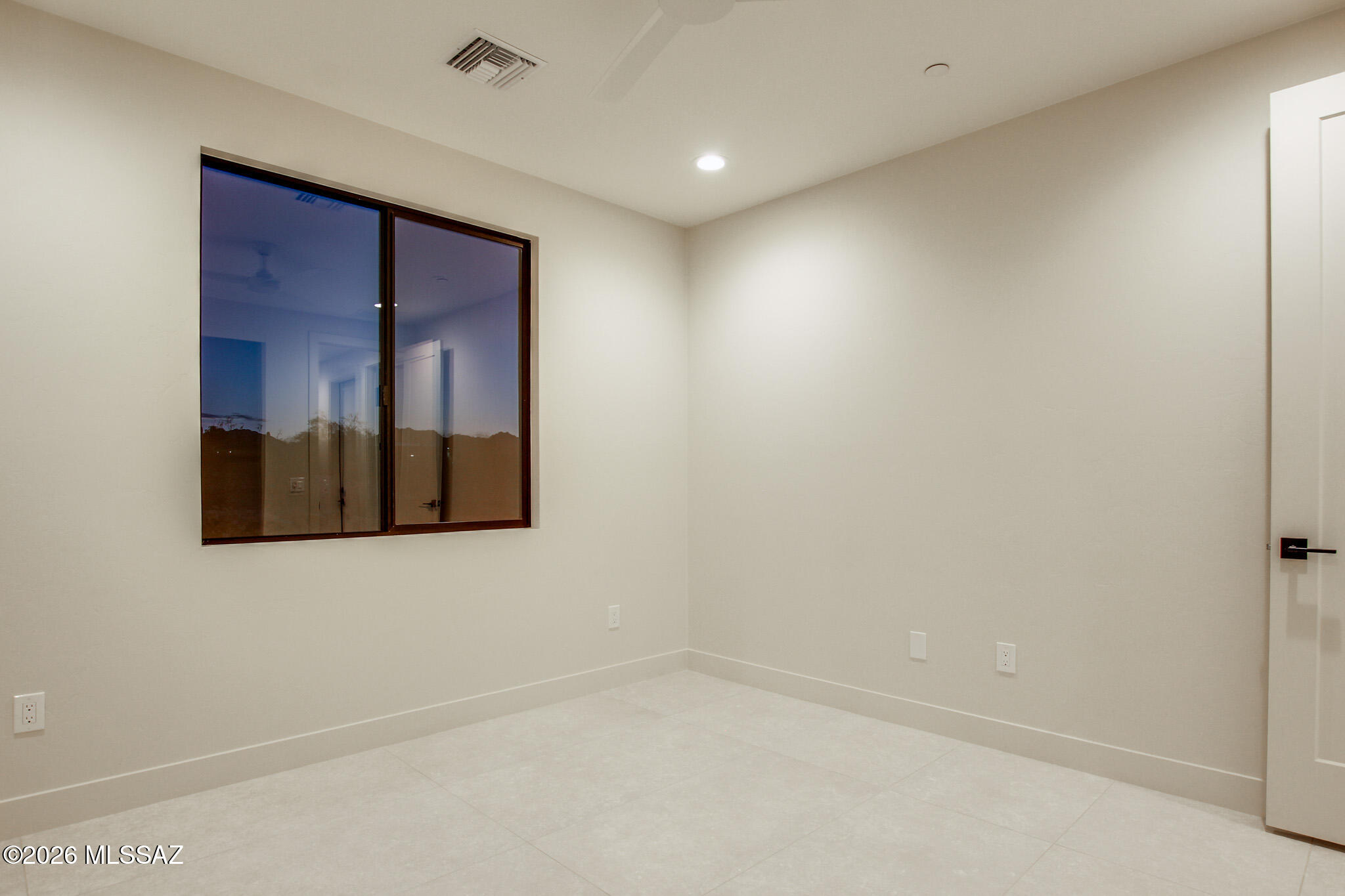 2769 W Black Cloud Court
