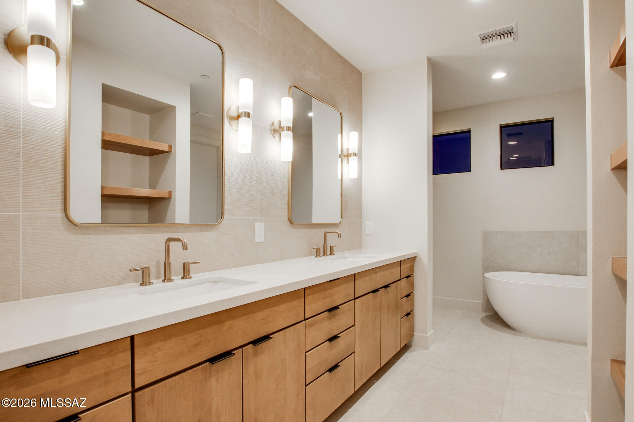 2769 W Black Cloud Court