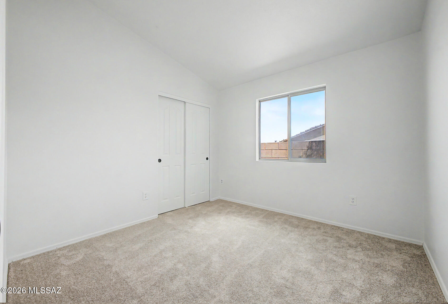 513 E Cactus Mountain Drive