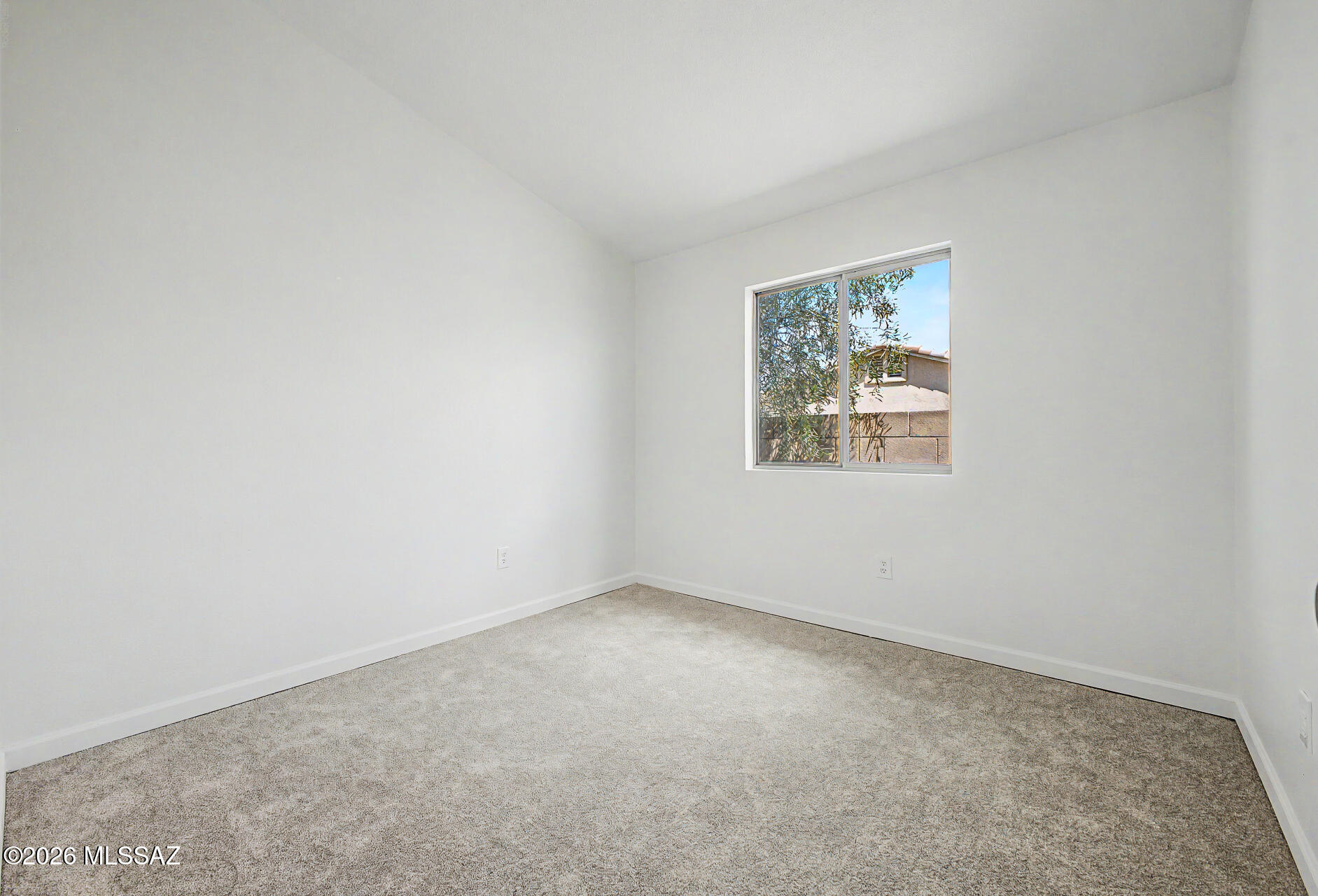 513 E Cactus Mountain Drive