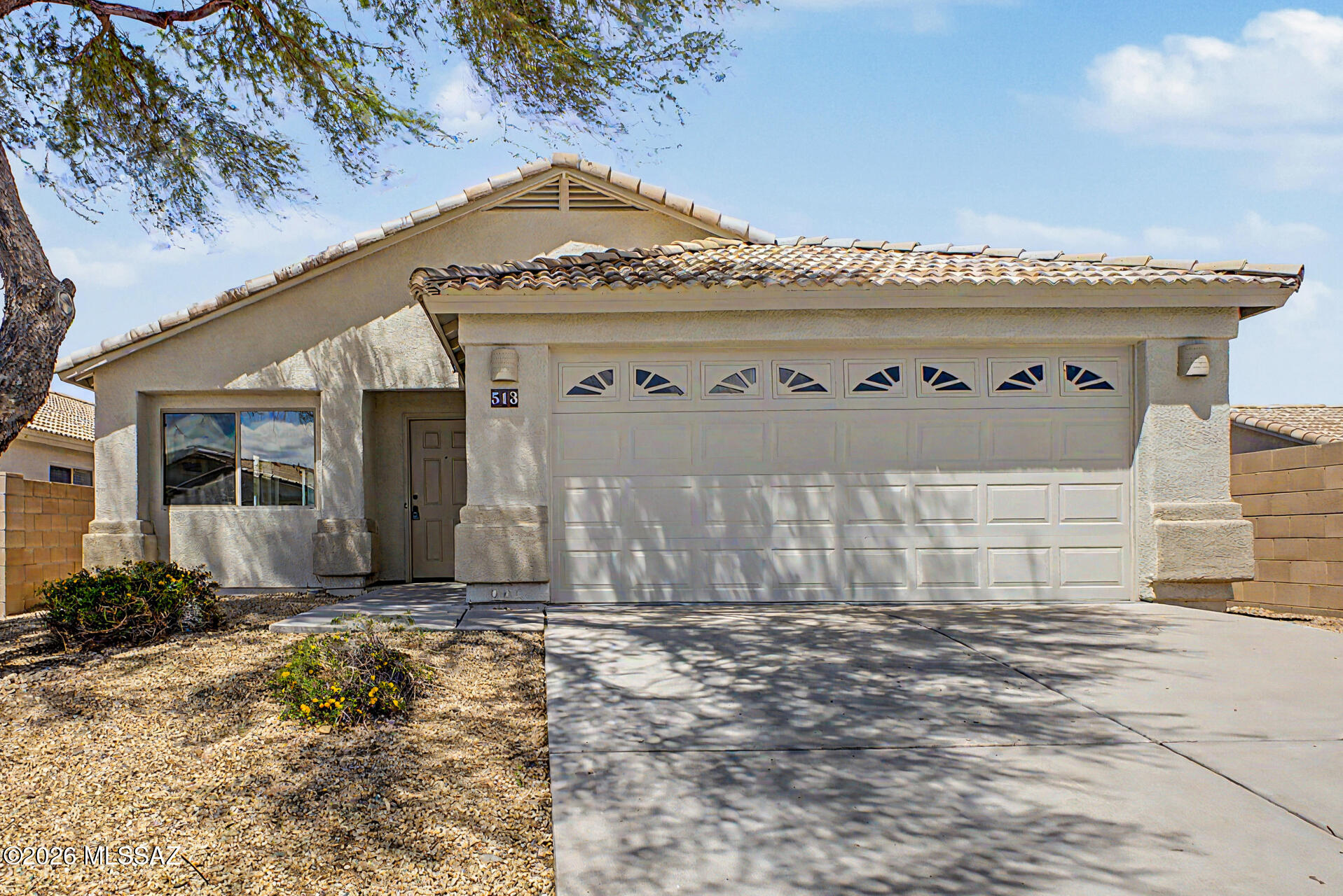 513 E Cactus Mountain Drive