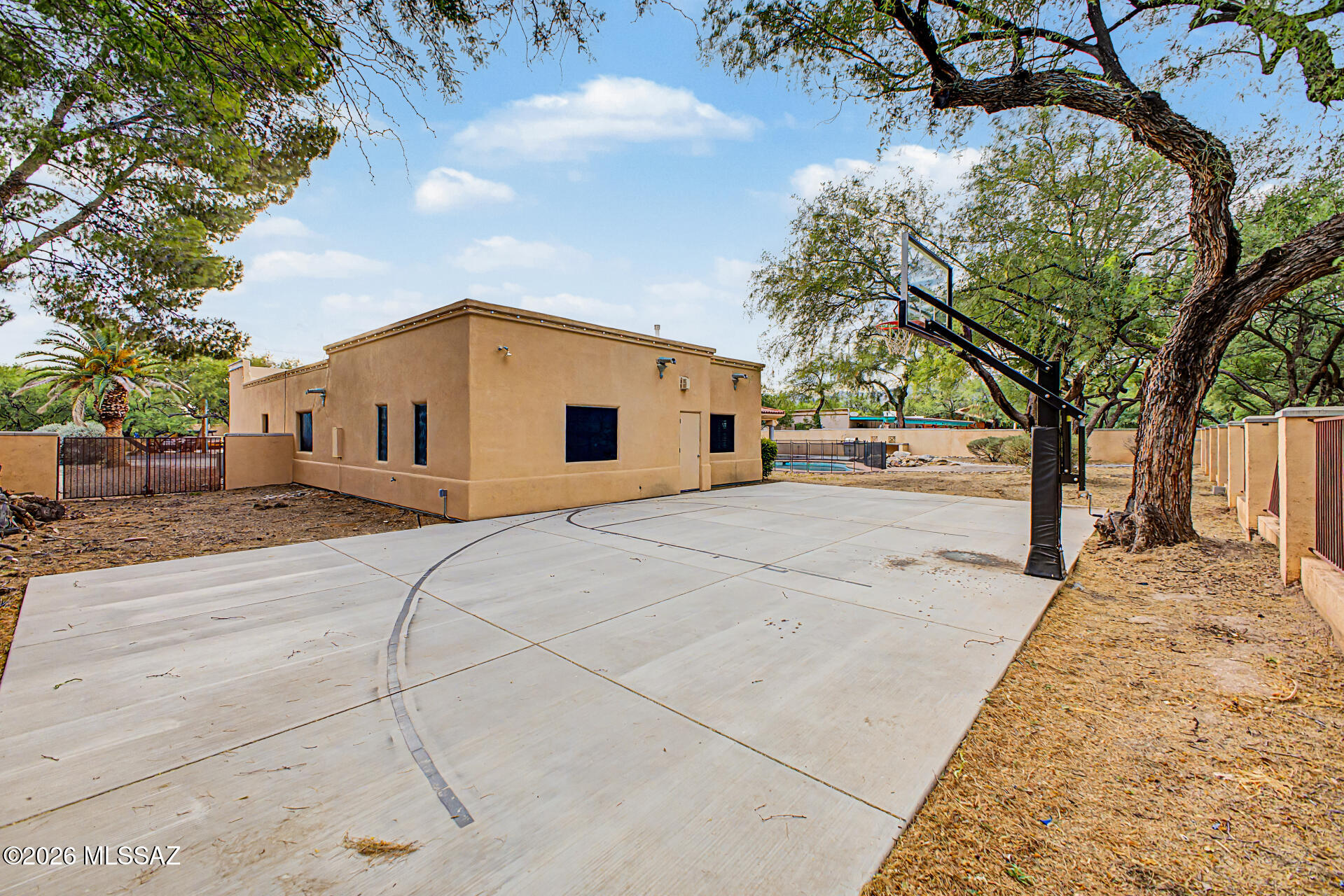 2010 N Forty Niner Drive