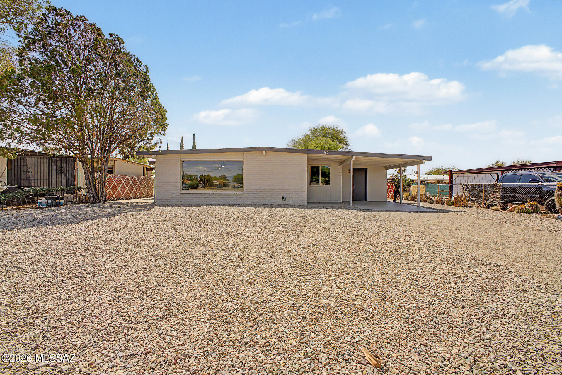 3402 S Kolb Road