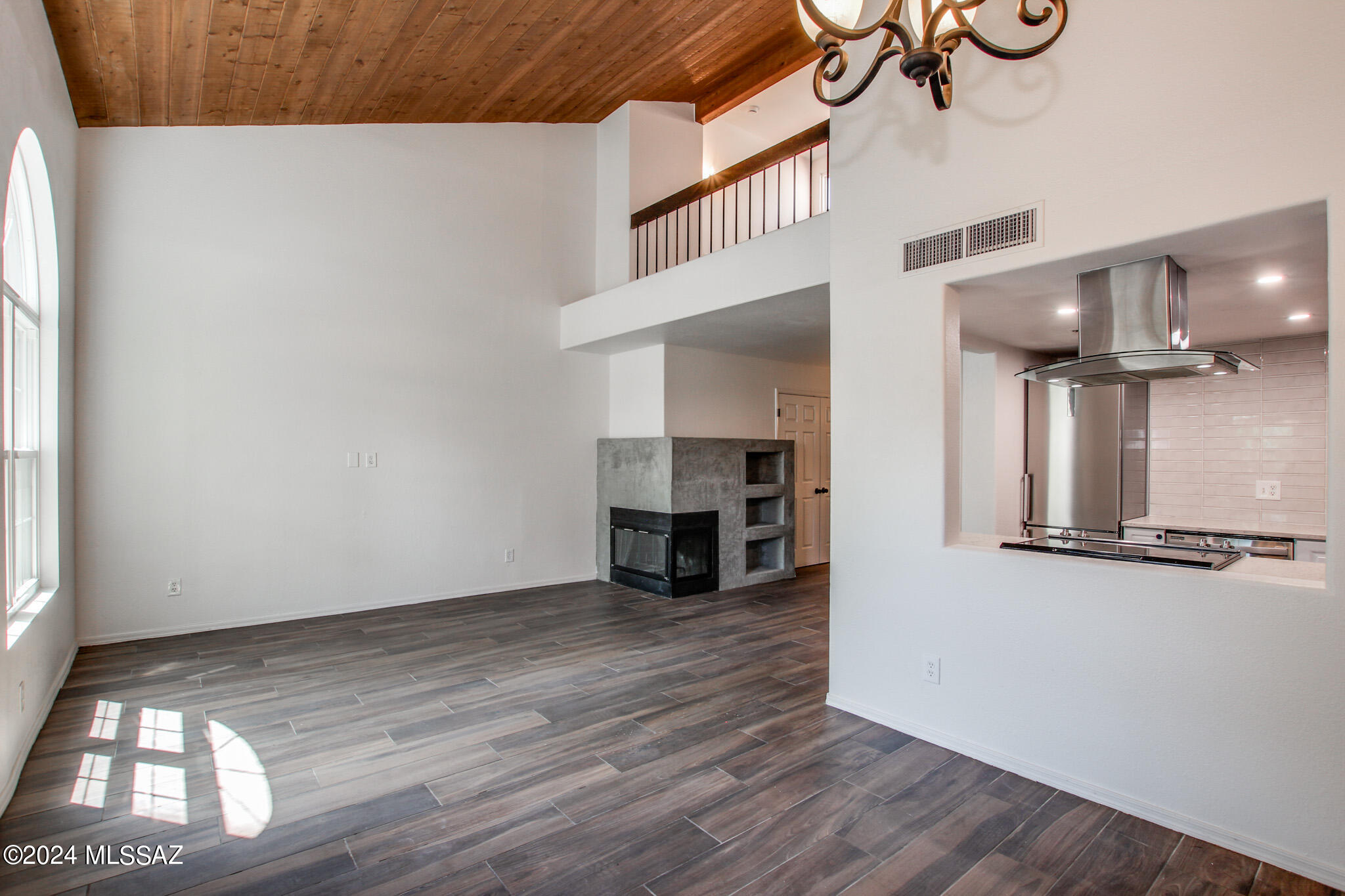 5357 N Paseo De La Terraza