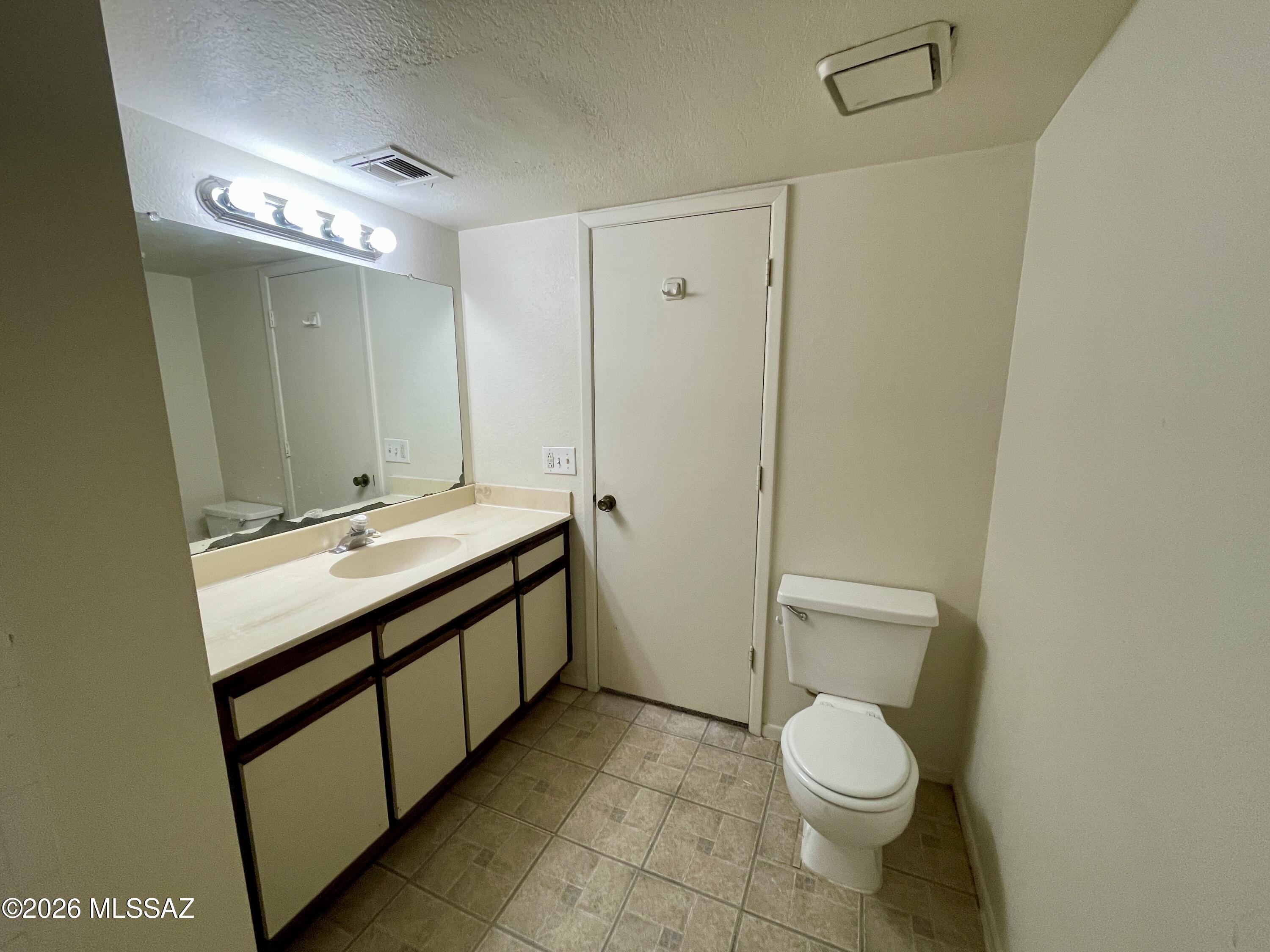 1710 W Wood Bridge Court