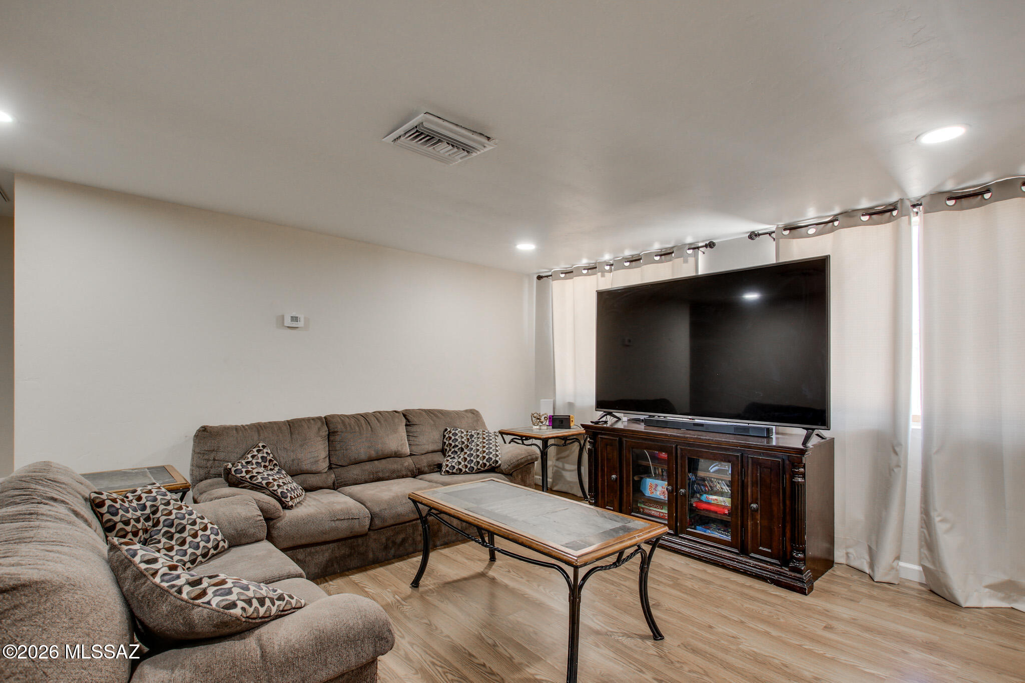 3644 E Helena Stravenue