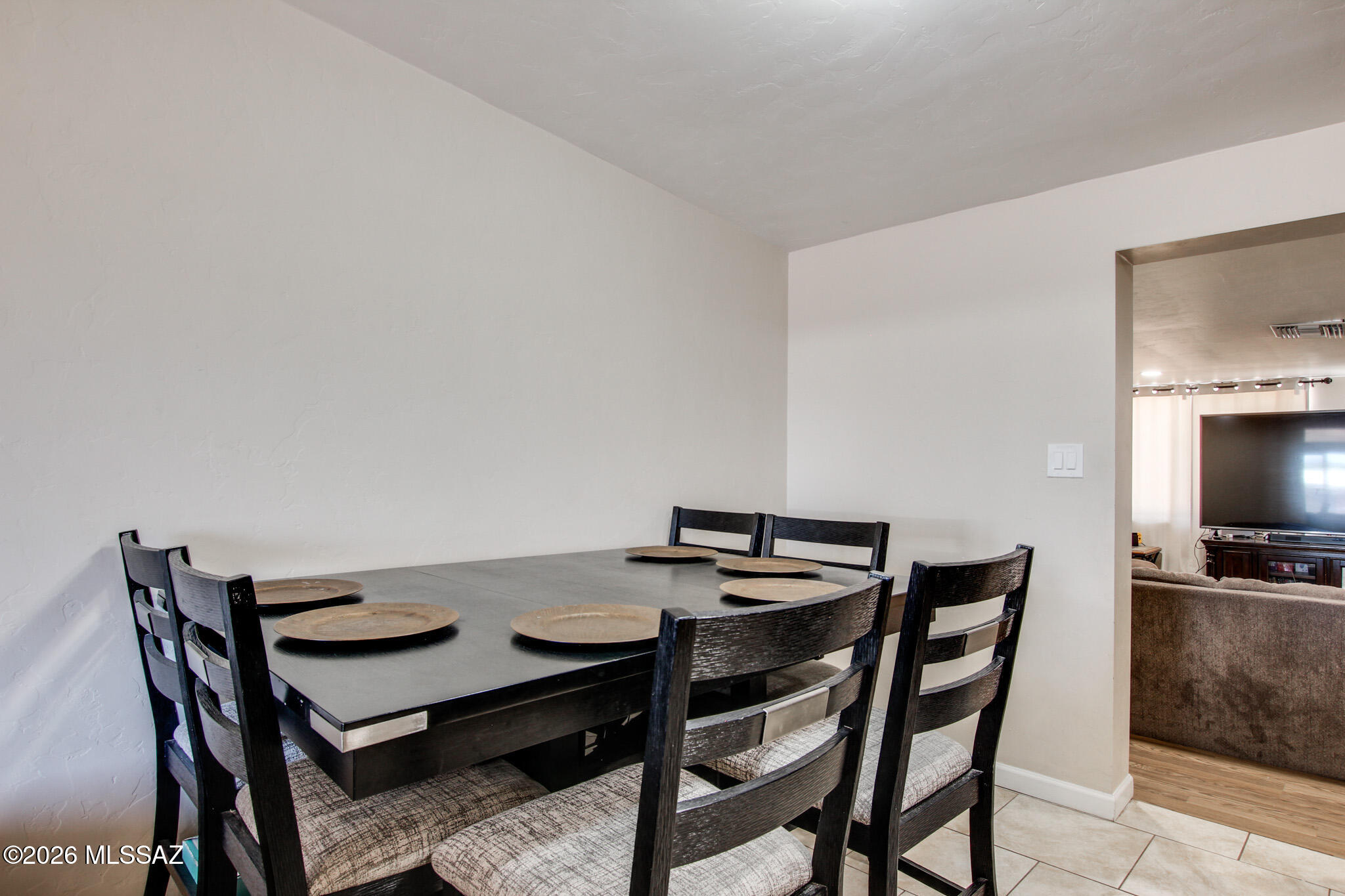 3644 E Helena Stravenue
