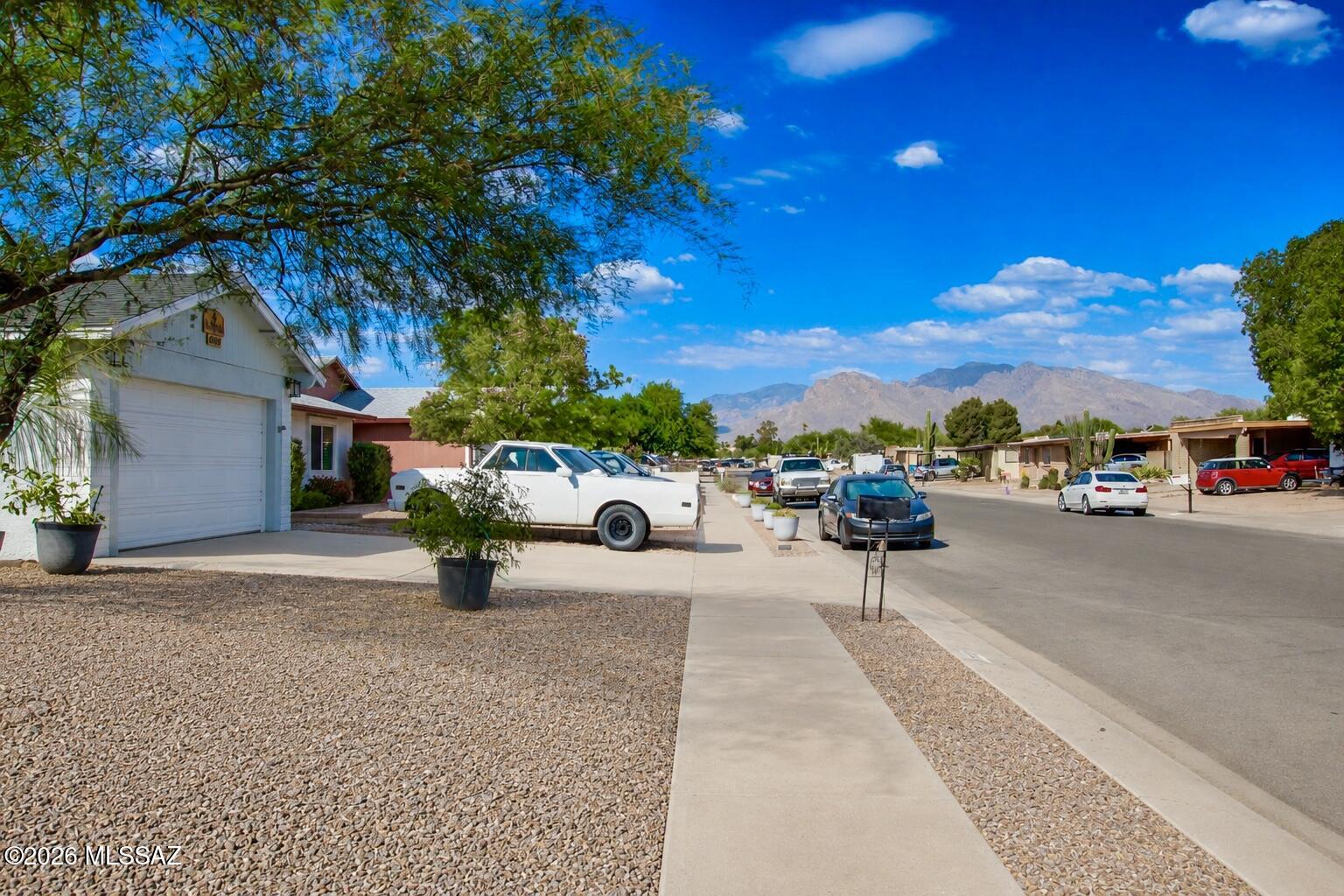 6969 N Northlight Drive
