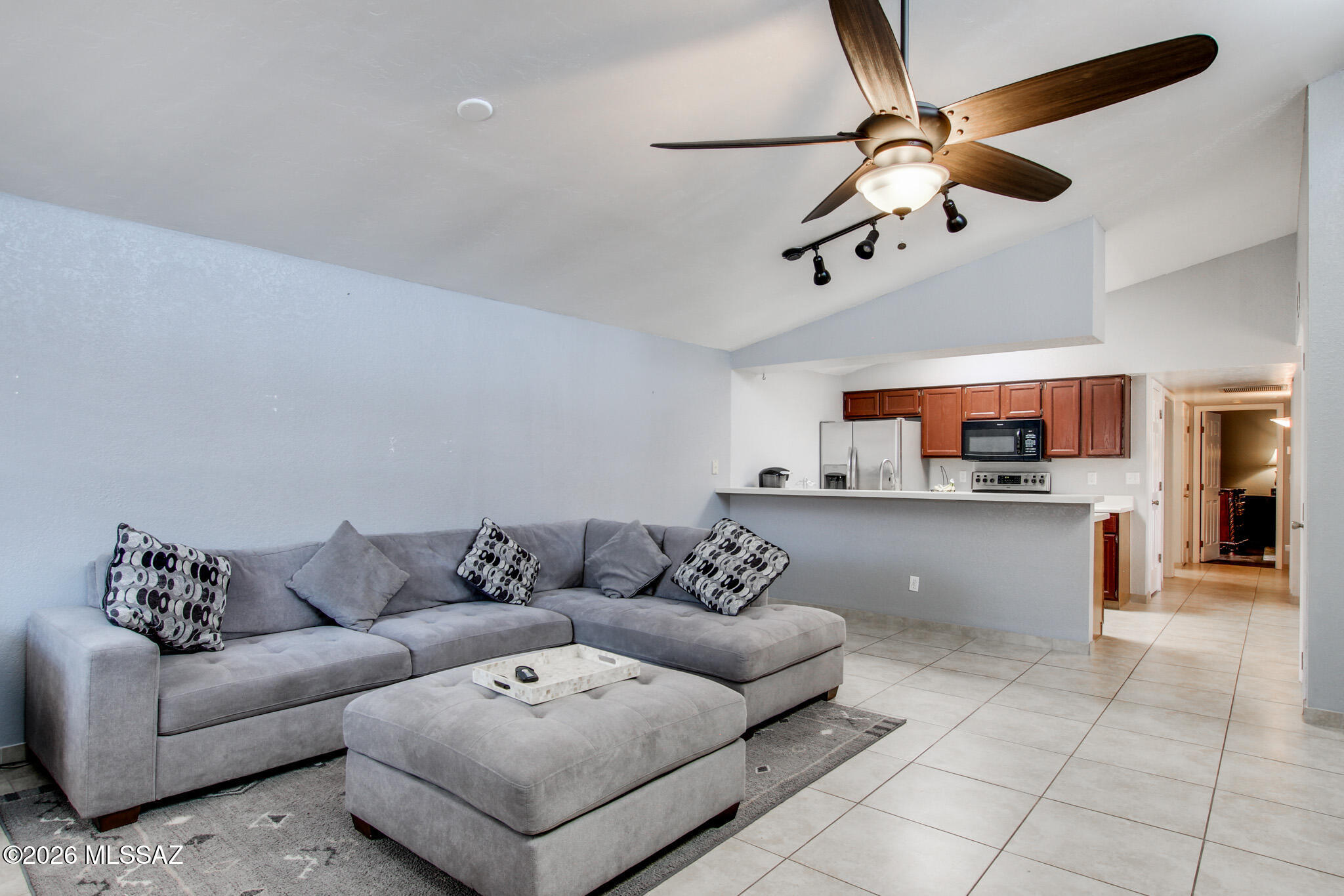 978 W Lockwood Lane