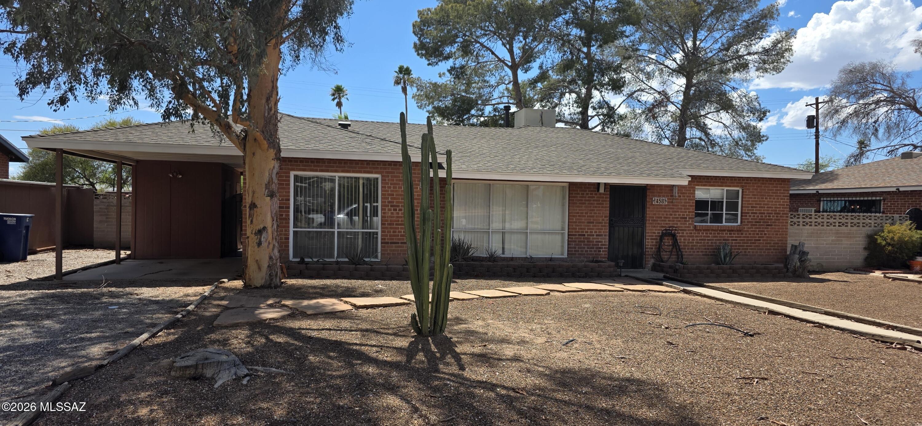 458 S Kenyon Drive