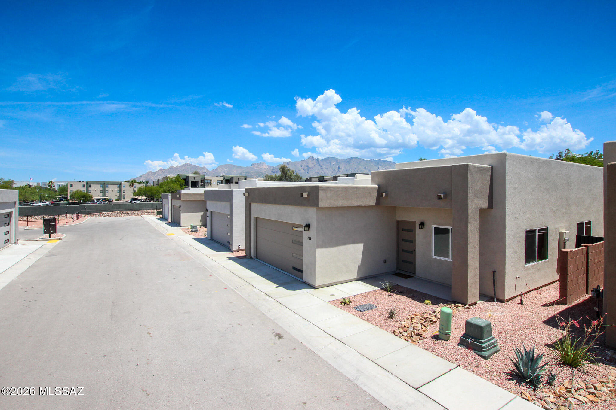 4222 N Lulu Court