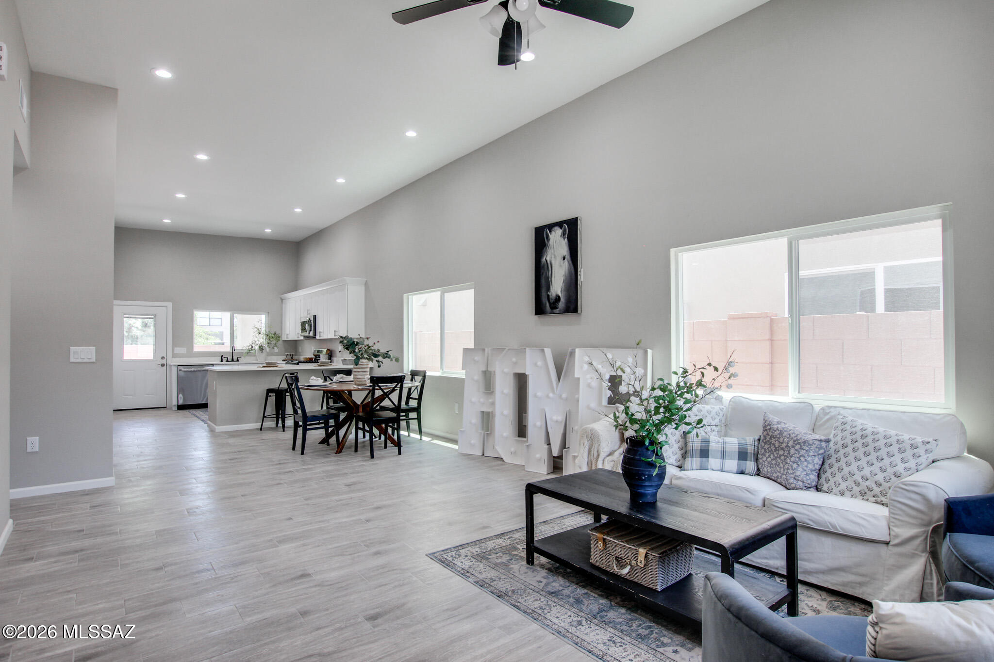 4222 N Lulu Court