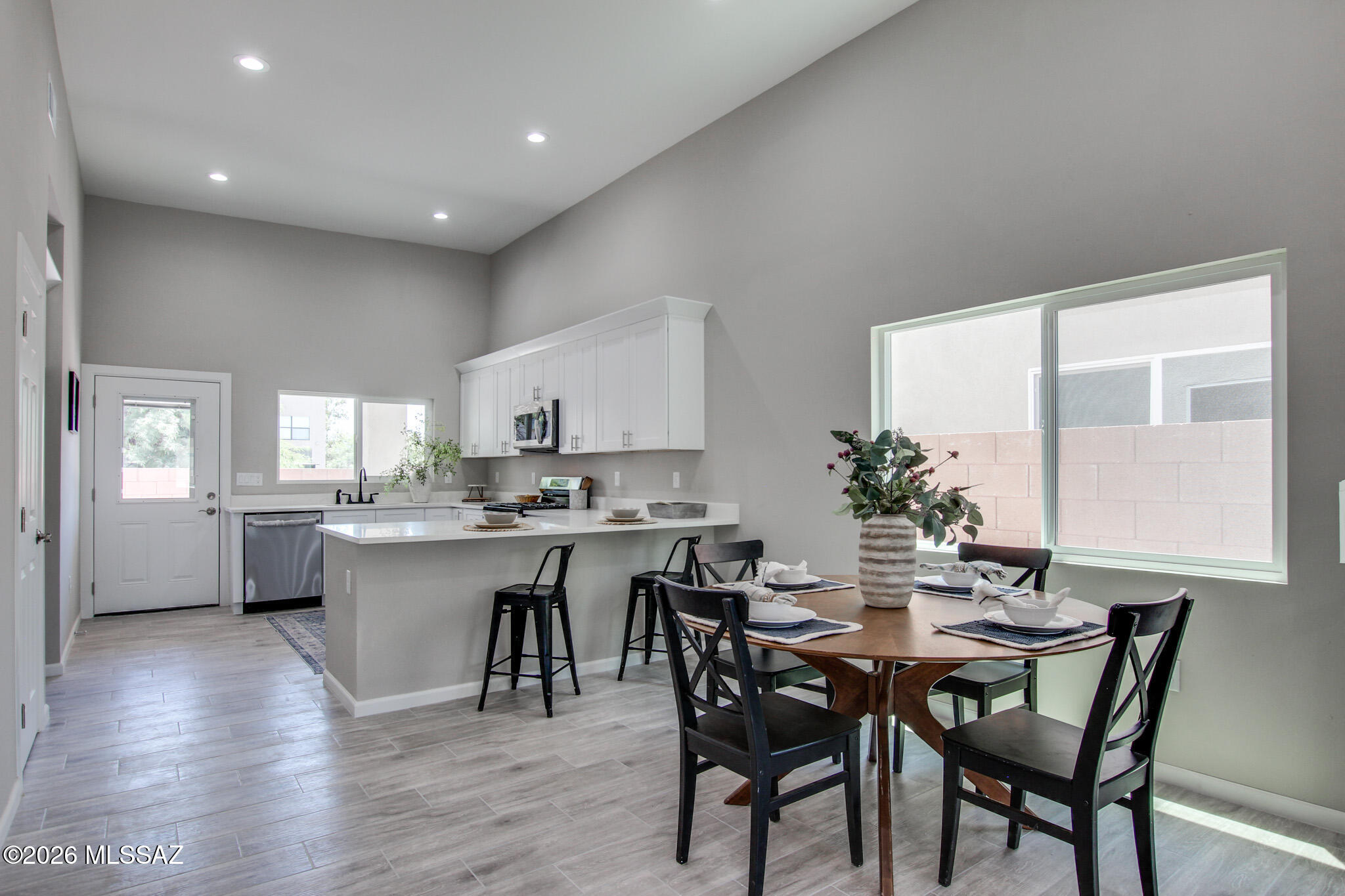 4222 N Lulu Court