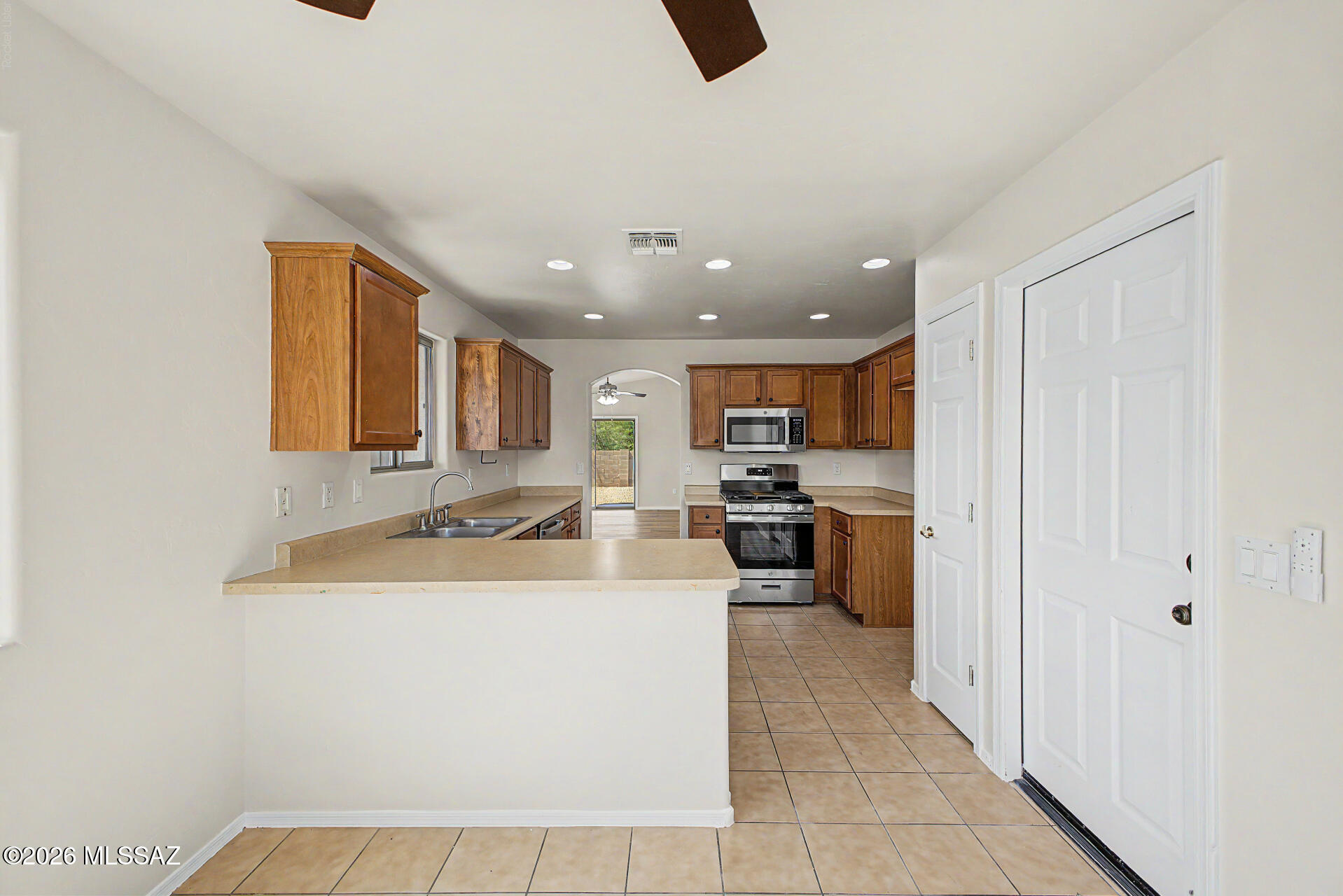 5919 E Chaucers Drive