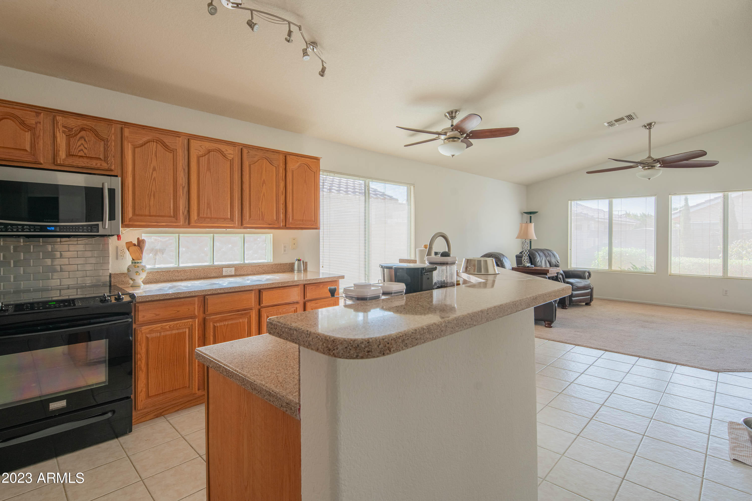 8914 W Sandra Terr
