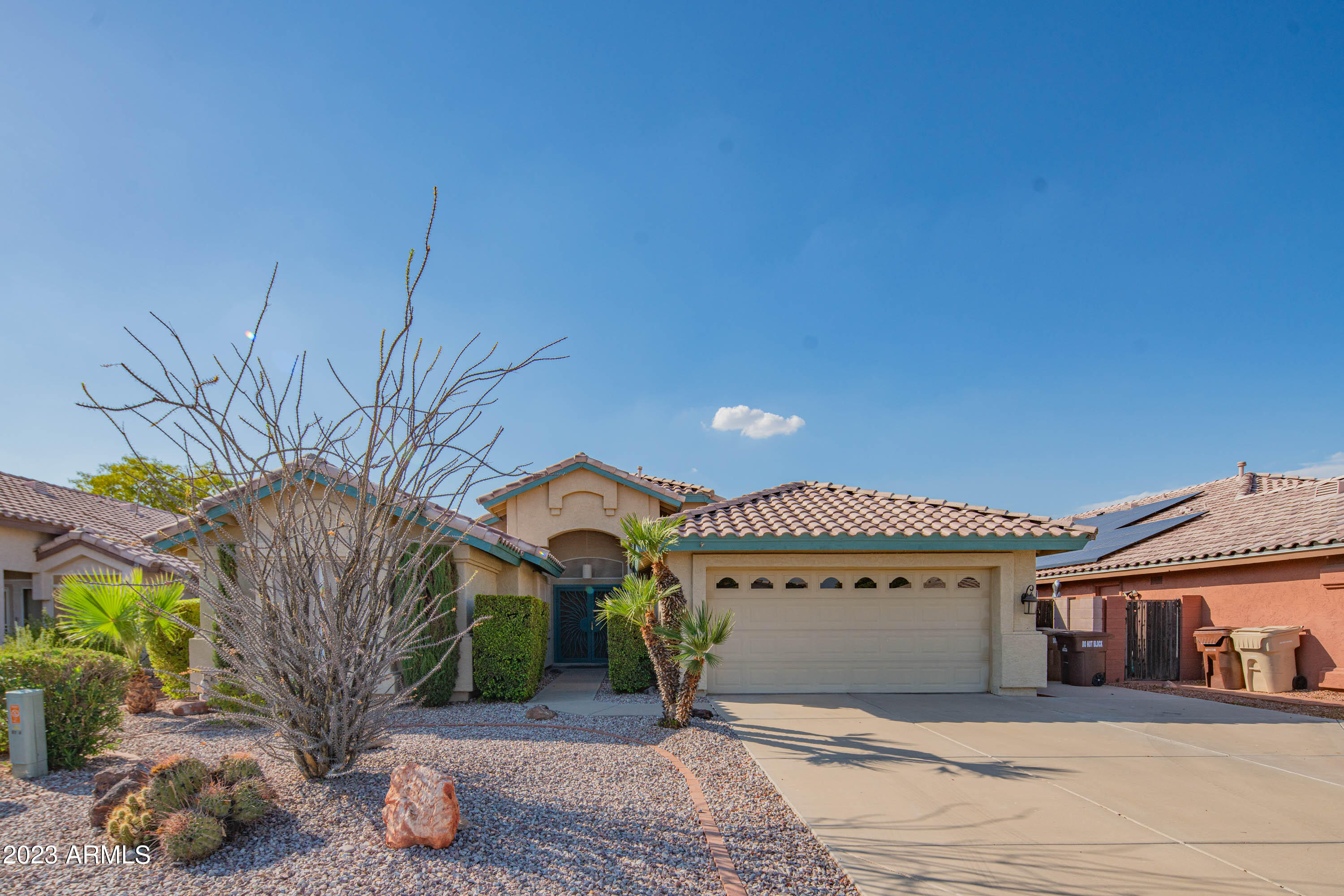 8914 W Sandra Terr