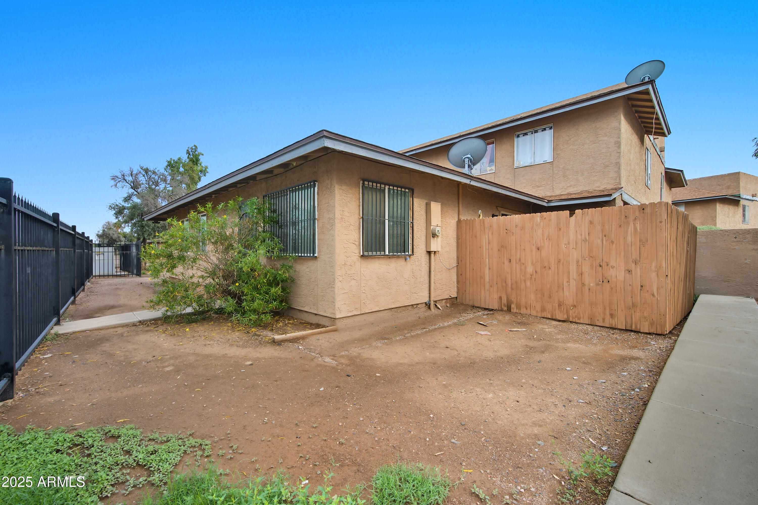 4242 N 69th Lane, 1333